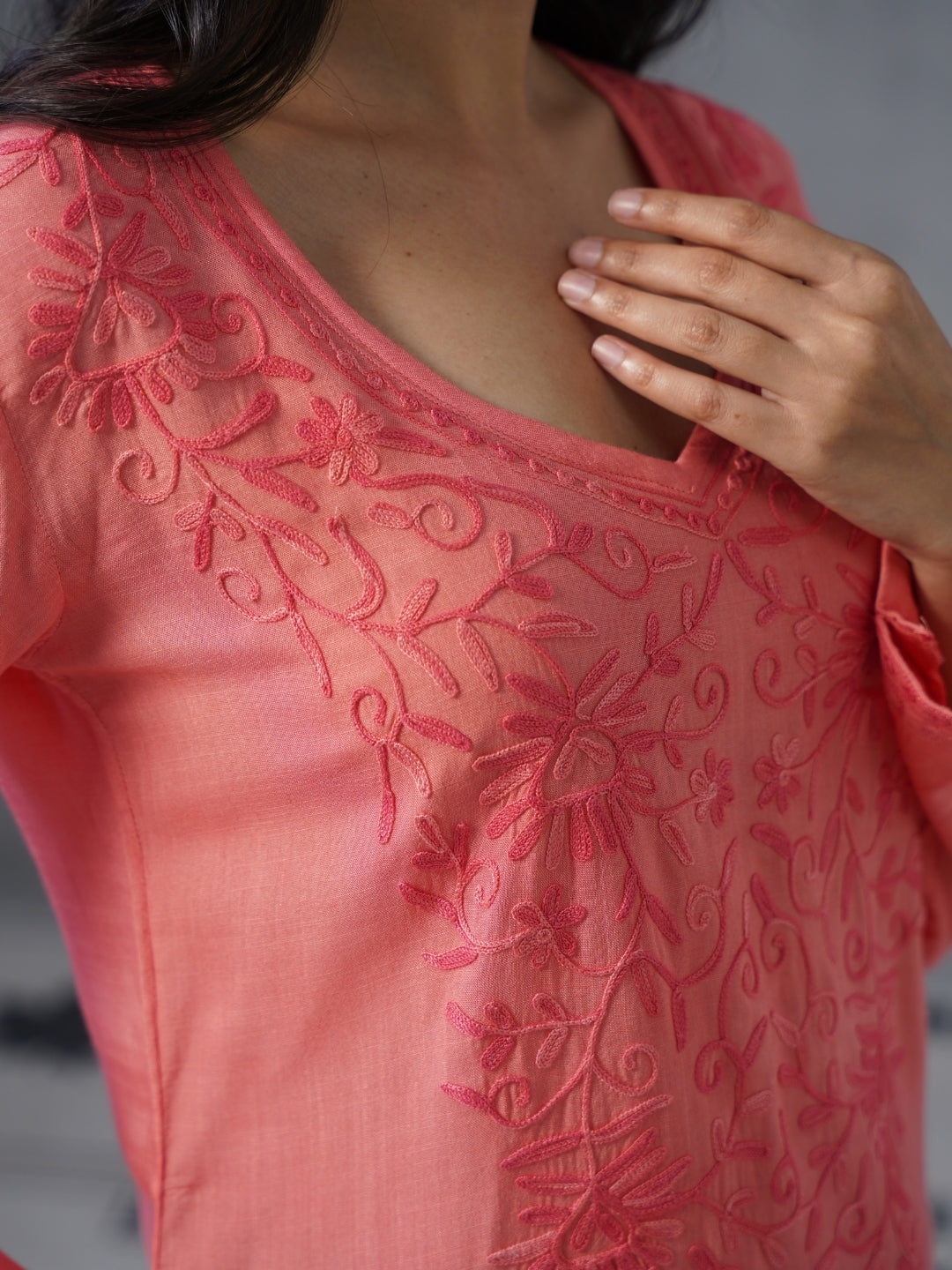 Women’s Pink Kashmiri Aari Embroidered Floral Short Kurti – Casual & Office Wear