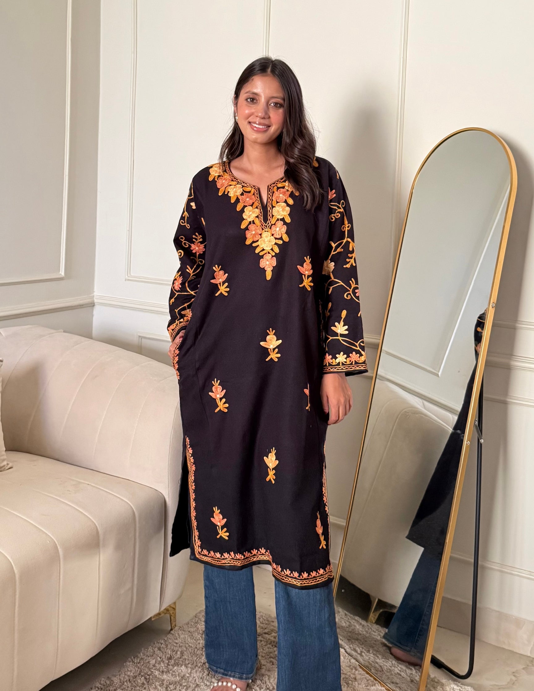 Kashmiri Pink & Brown Aari Embroidered Woollen Phiran – Black | Timeless Winter Wear