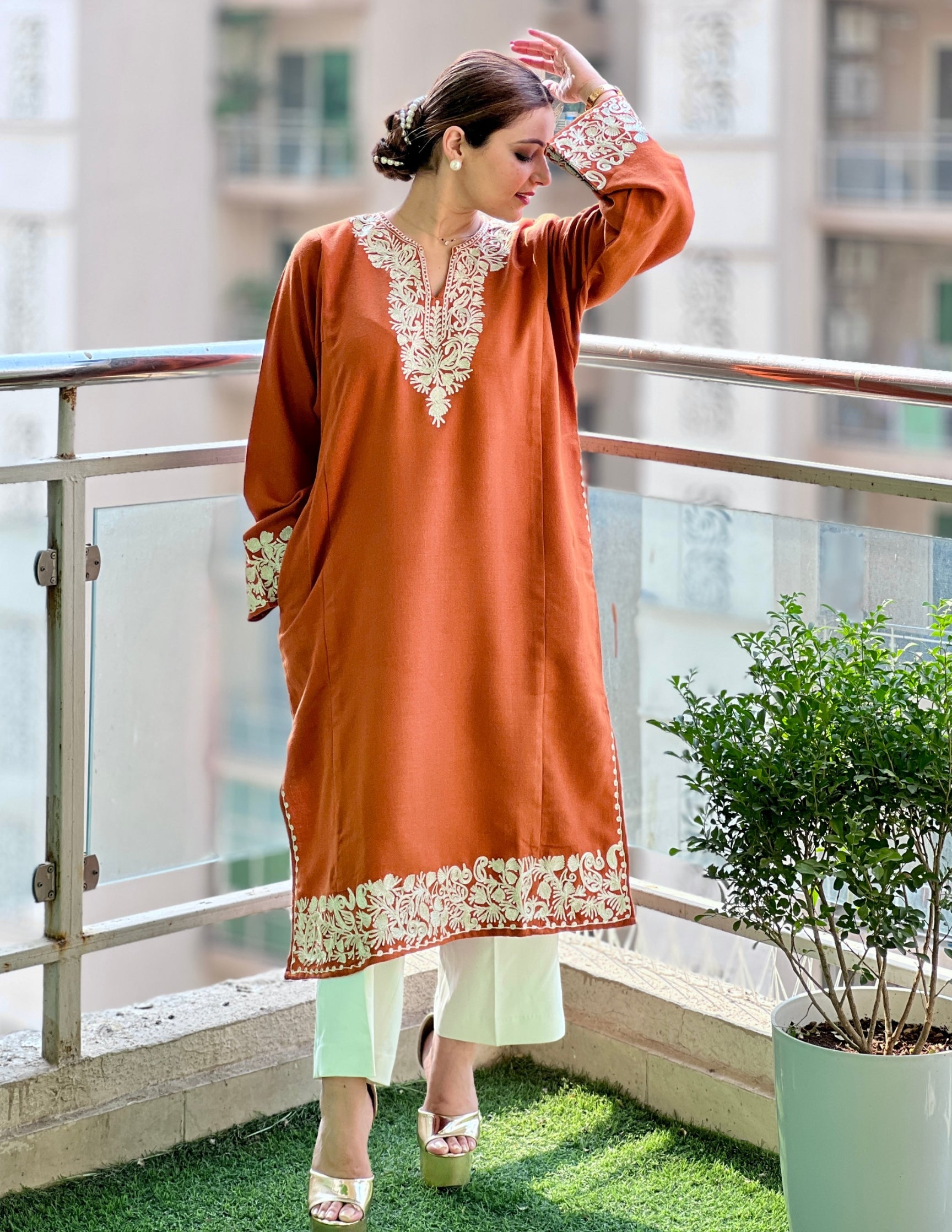 Rang-e-Khizan Rust Paisley Zari Phiran