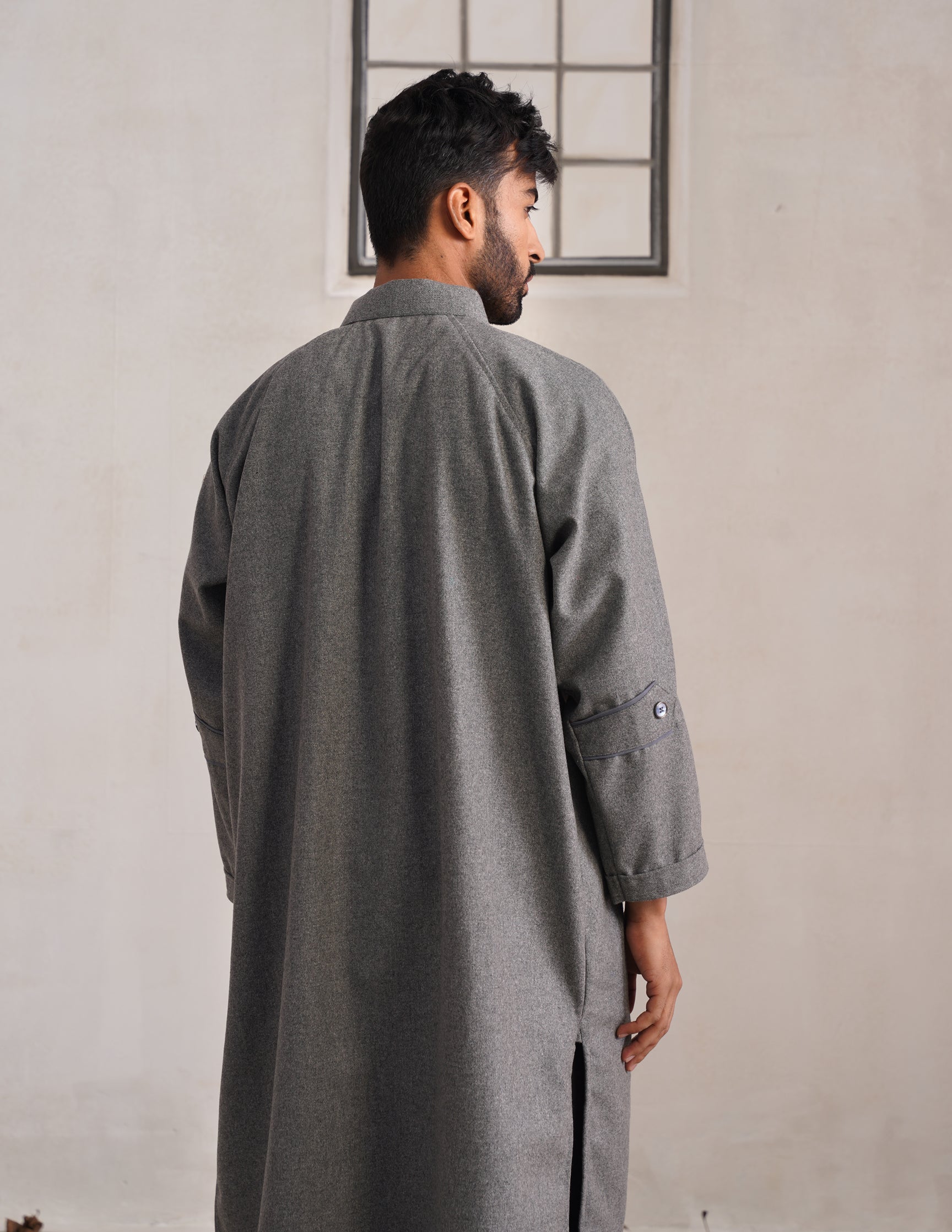 Grey Chinese Collar Long Coat-Style Men’s Phiran – Kashmiri Tweed Winter Pheran | HAIDER - Kashmir Box