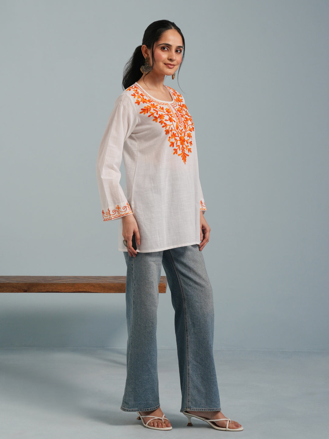 White Kashmiri Aari Embroidered Rayon Kurta