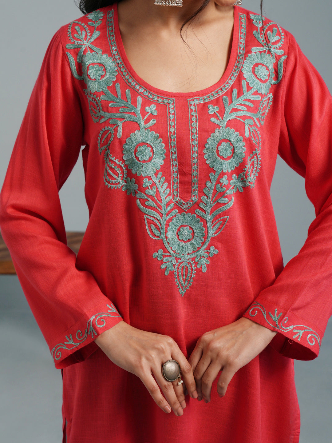 Pink Kashmiri Aari Embroidered Rayon Kurta