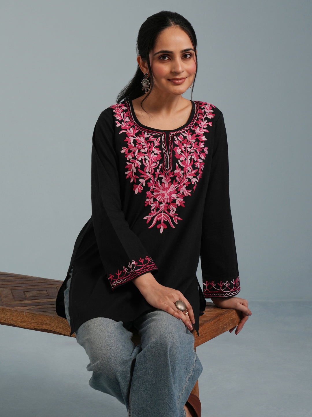 Black Kashmiri Aari Embroidered Rayon Kurta