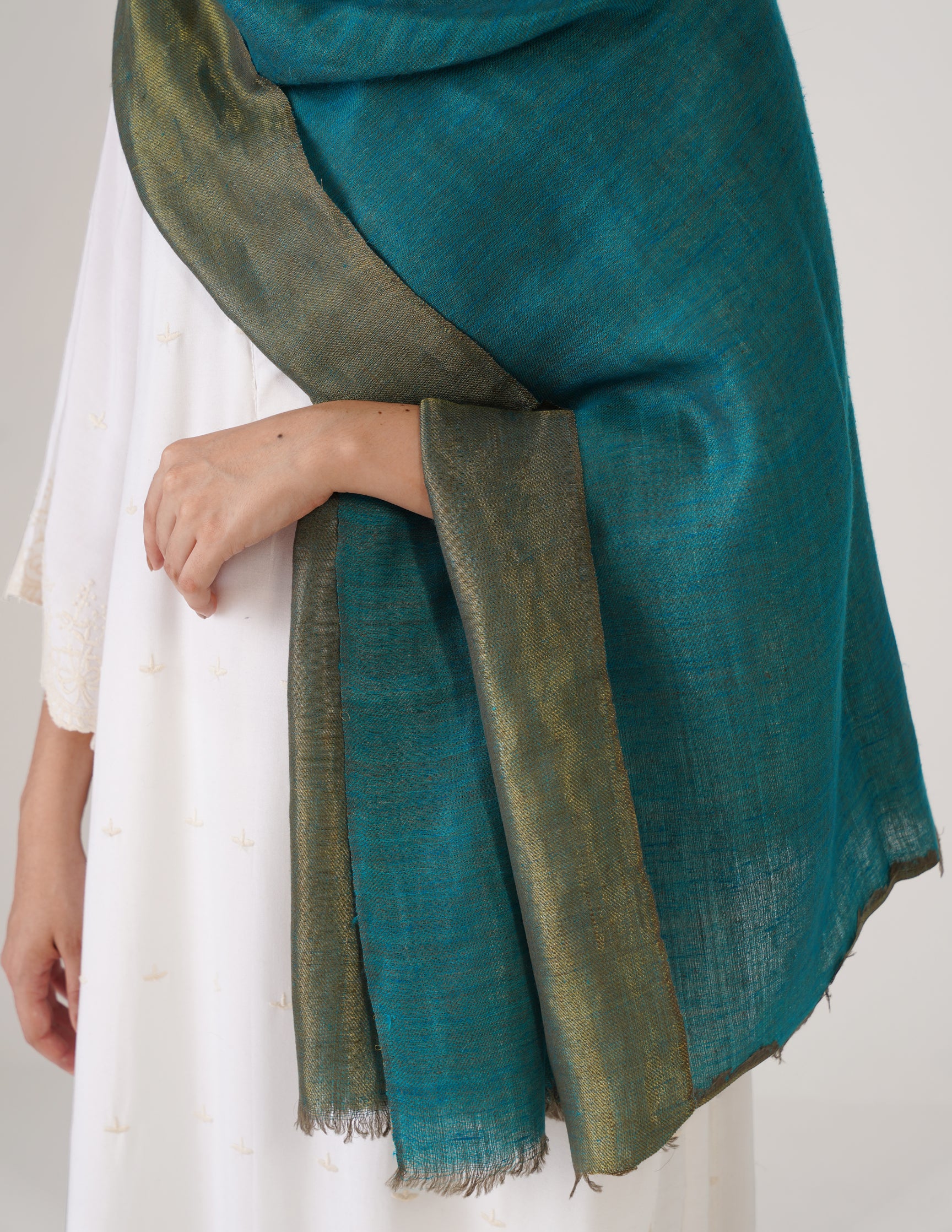 Kashmiri Handwoven Pashmina Reversible Stole – Turkish Blue & Metallic Golden | Handwoven Heritage - Kashmir Box