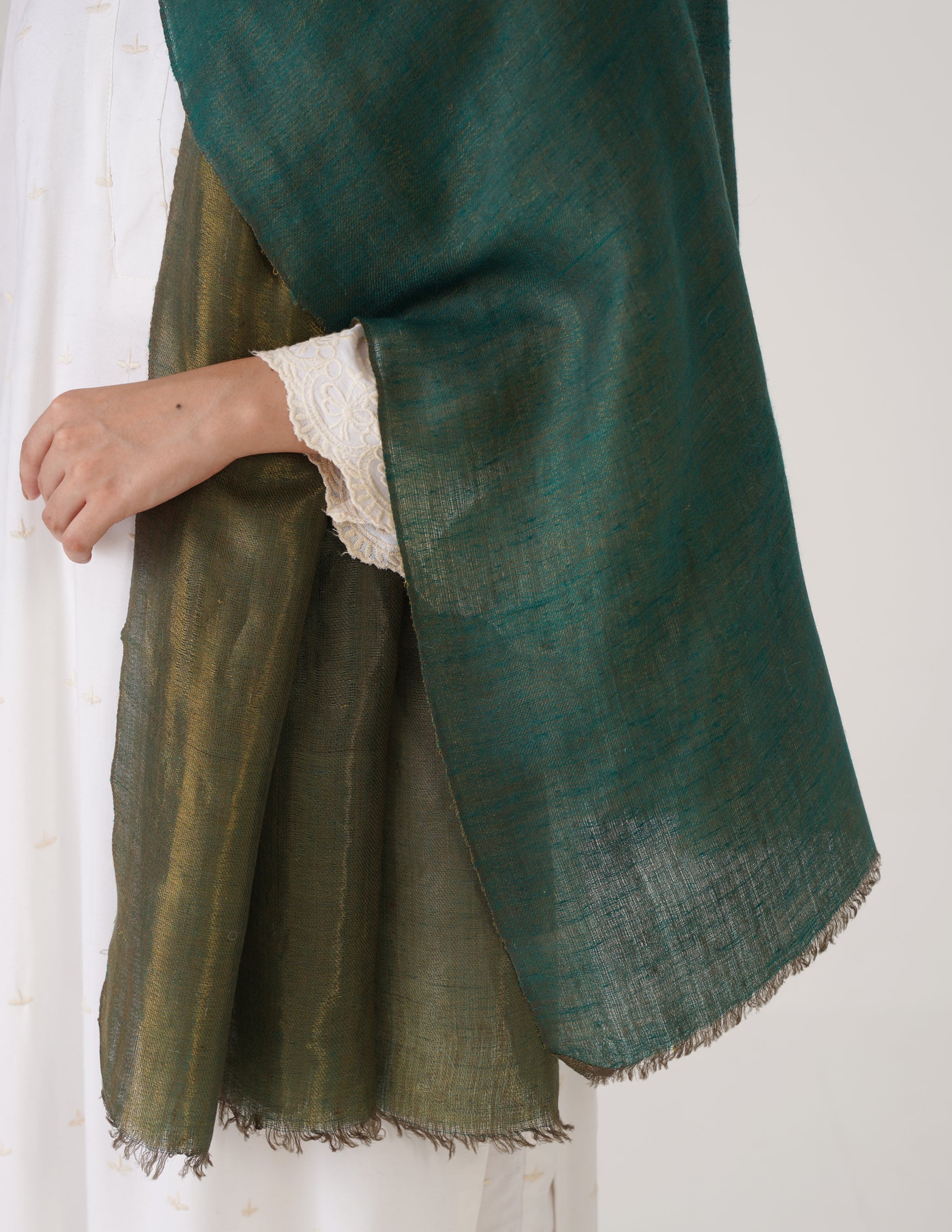 Kashmiri Handwoven Pashmina Reversible Stole – Green & Metallic Golden | Handwoven Heritage - Kashmir Box