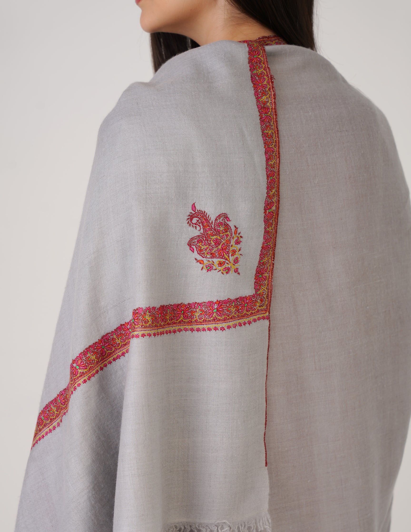 Kashmiri Handwoven Pashmina Sozni Stole Hashidaar – Silver Grey | Handwoven Heritage - Kashmir Box