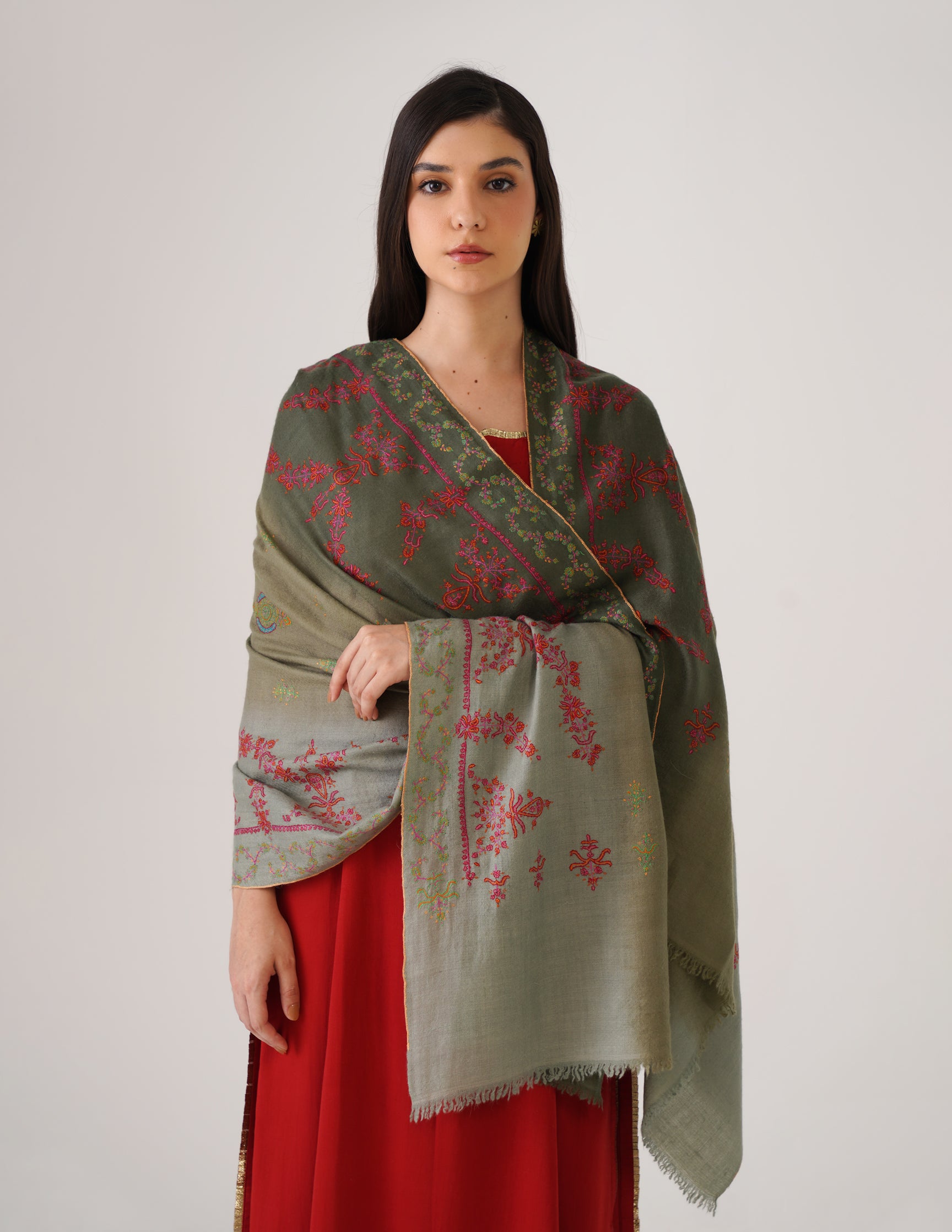 Kashmiri Handwoven Pashmina Sozni Stole Modern Design – Ombre Green | Handwoven Heritage - Kashmir Box