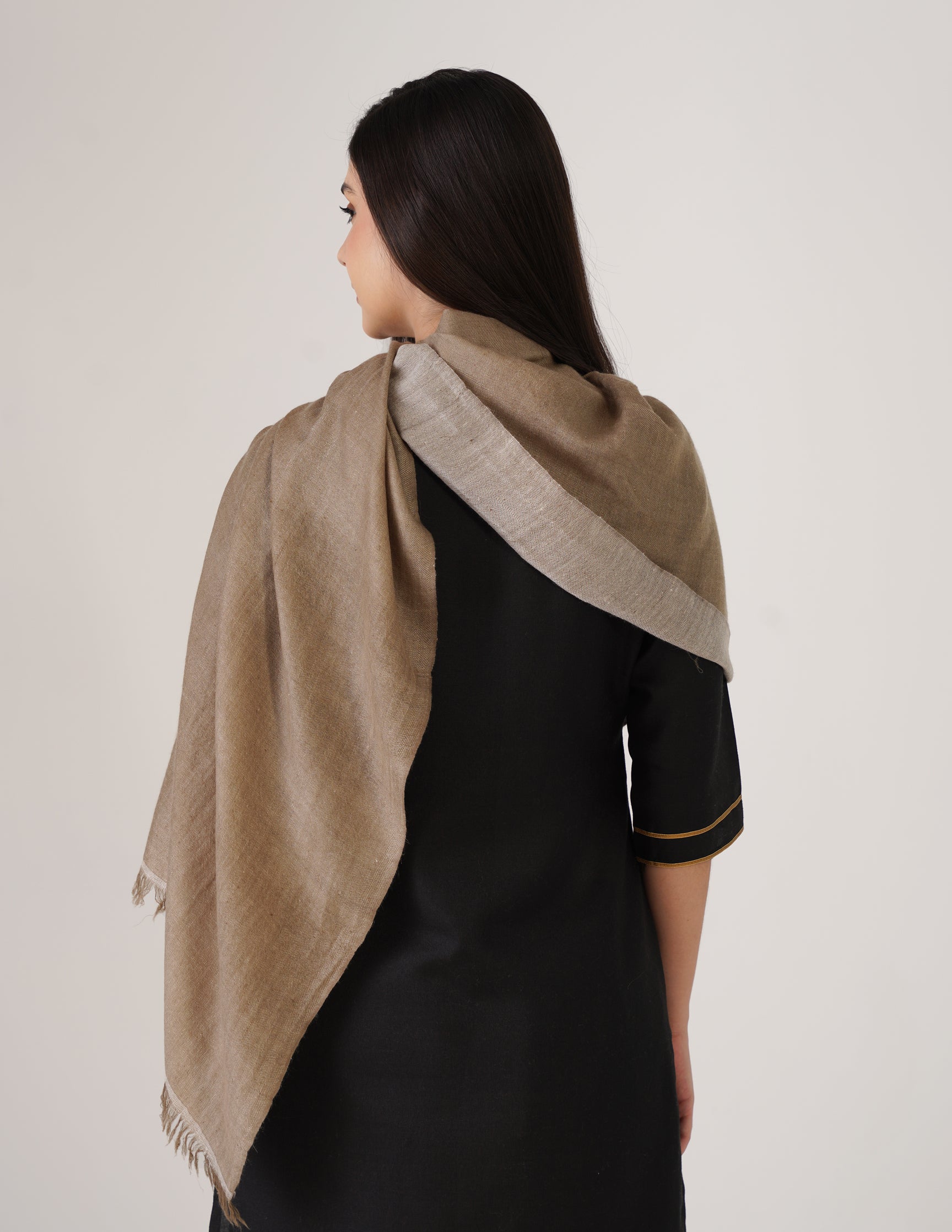 Kashmiri Handwoven Pashmina Reversible Stole – Toosa & White | Handwoven Heritage - Kashmir Box