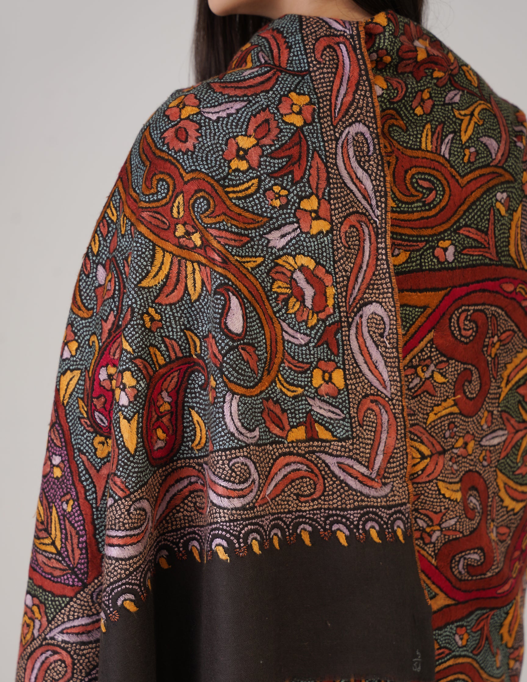 Kashmiri Handwoven Pashmina Sozni Shawl Jaalidar – Black & Grey | Handwoven Heritage - Kashmir Box