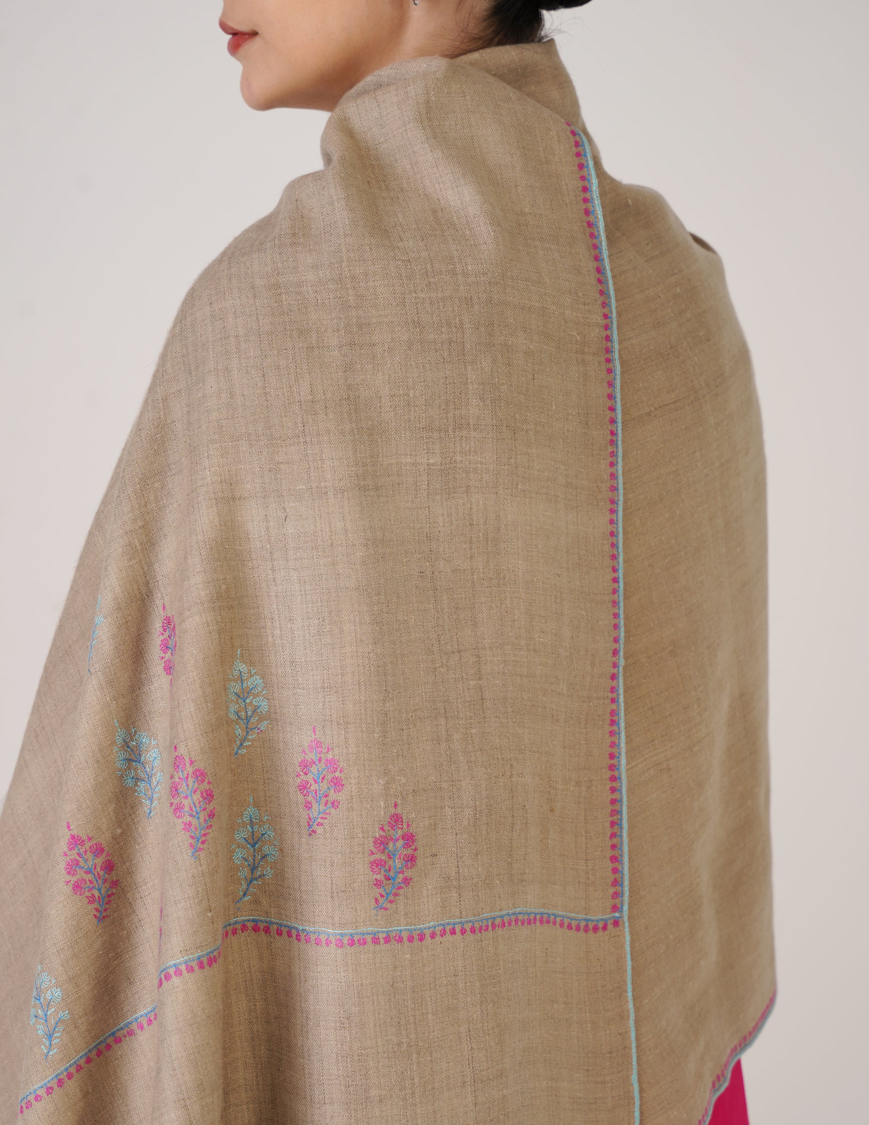 Kashmiri Handwoven Pashmina Sozni Stole Bootidaar – Natural | Handwoven Heritage - Kashmir Box