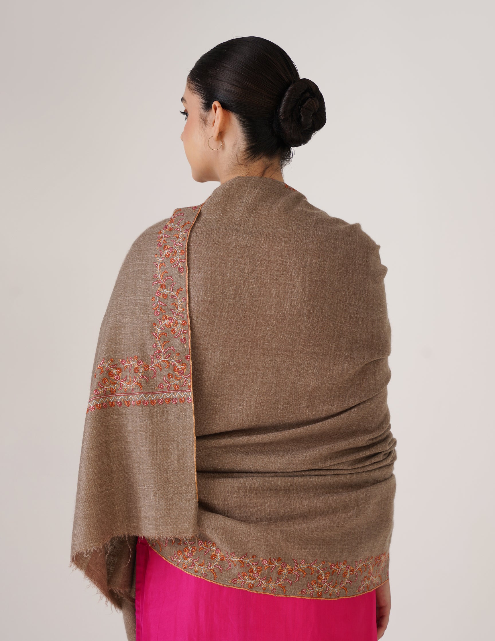 Kashmiri Handwoven Pashmina Sozni Shawl Doredaar – Natural Grey | Handwoven Heritage - Kashmir Box
