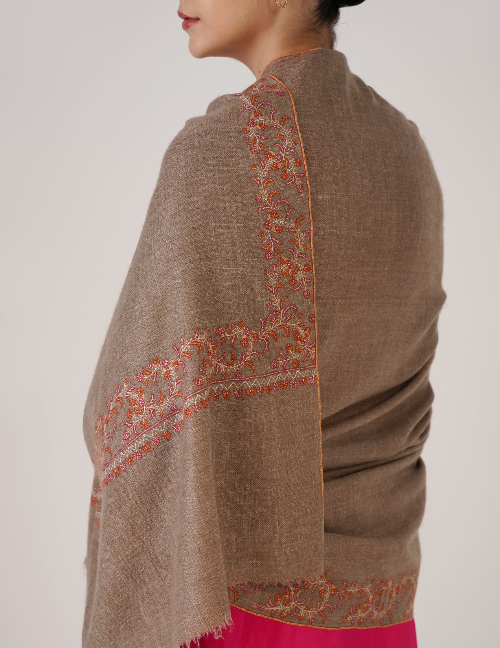 Kashmiri Handwoven Pashmina Sozni Shawl Doredaar – Natural Grey | Handwoven Heritage - Kashmir Box