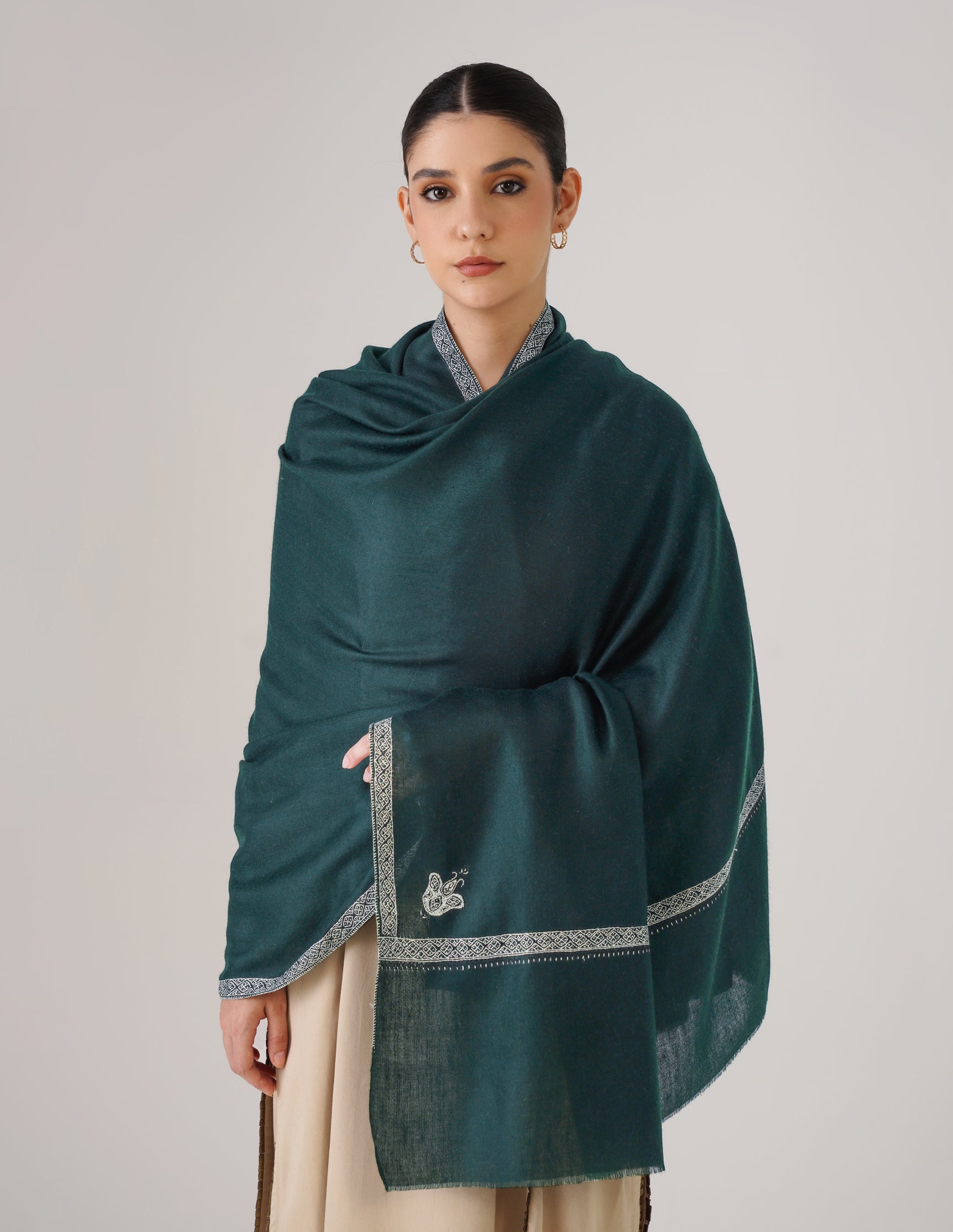 Kashmiri Handwoven Pashmina Sozni Shawl Hashidaar – Bottle Green | Light Green & Black Heritage - Kashmir Box