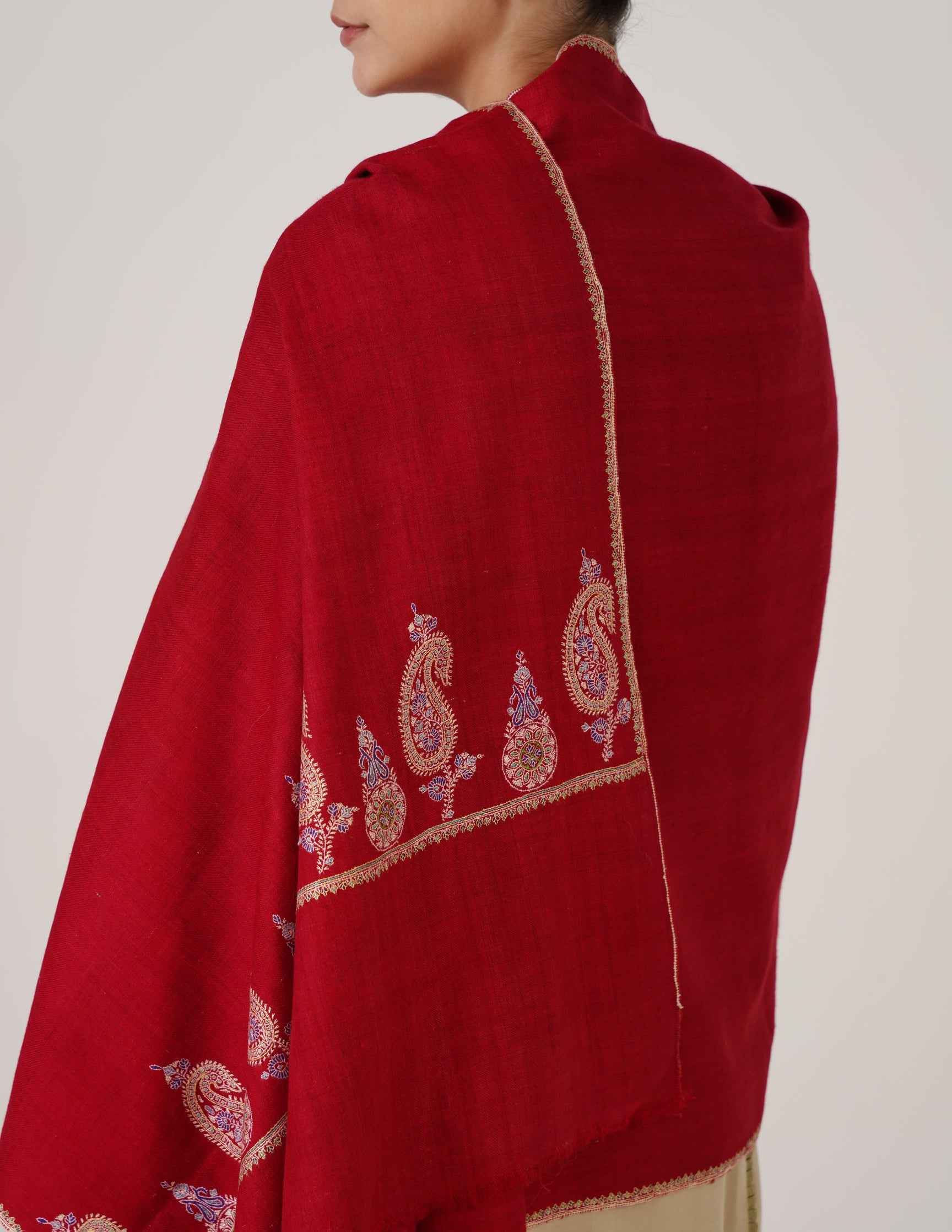 Kashmiri Handwoven Pashmina Sozni Stole Doredaar – Blood Red | Handwoven Heritage - Kashmir Box