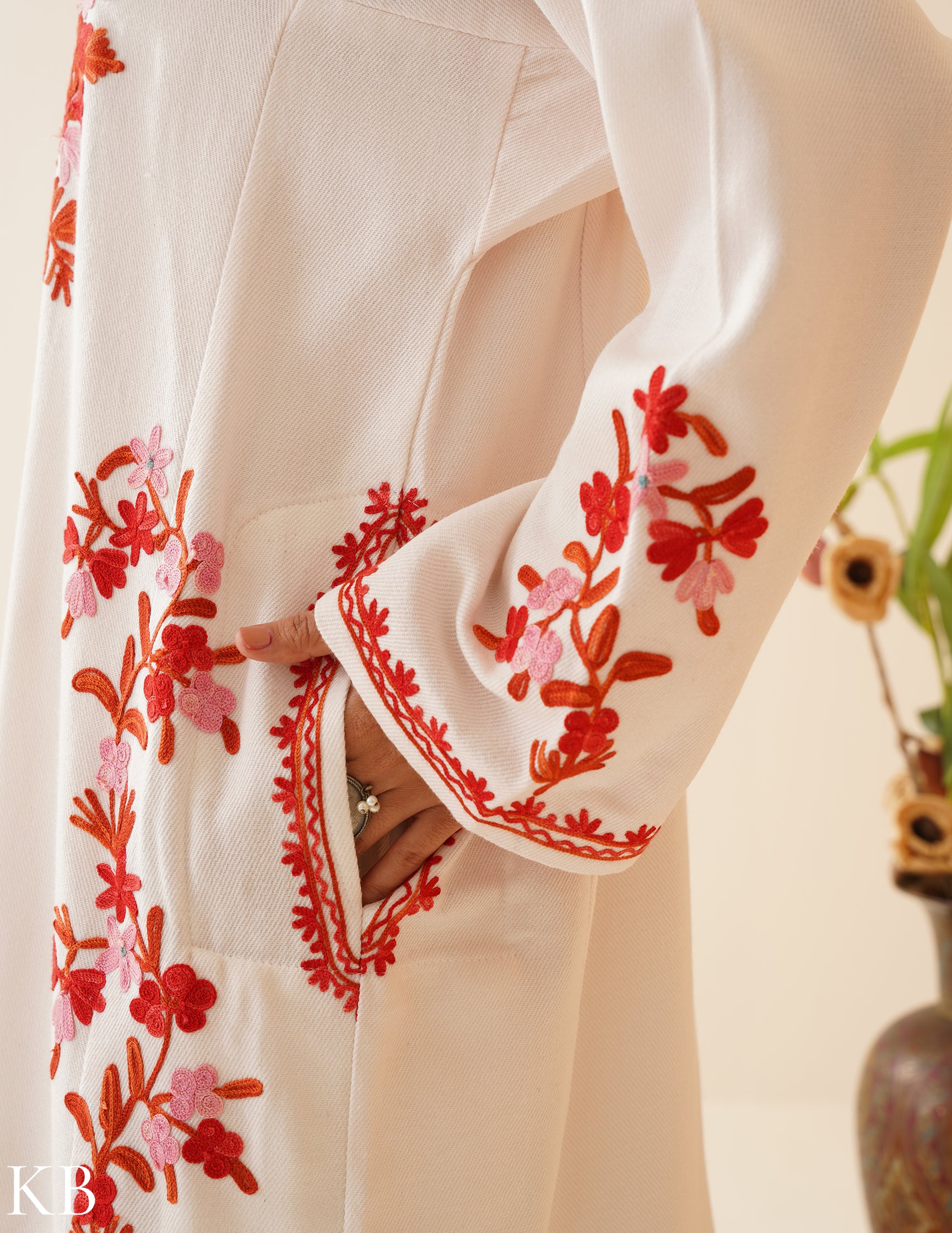 Rang-e-Khizan Serene Bloom Aari Phiran - Kashmir Box