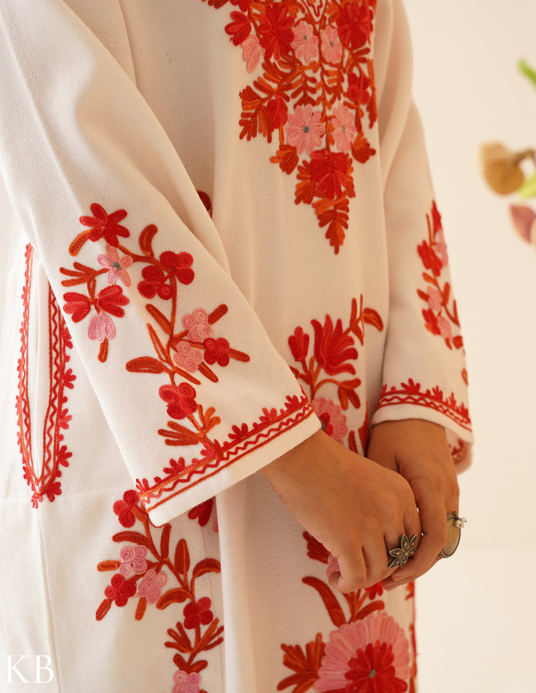 Rang-e-Khizan Serene Bloom Aari Phiran - Kashmir Box