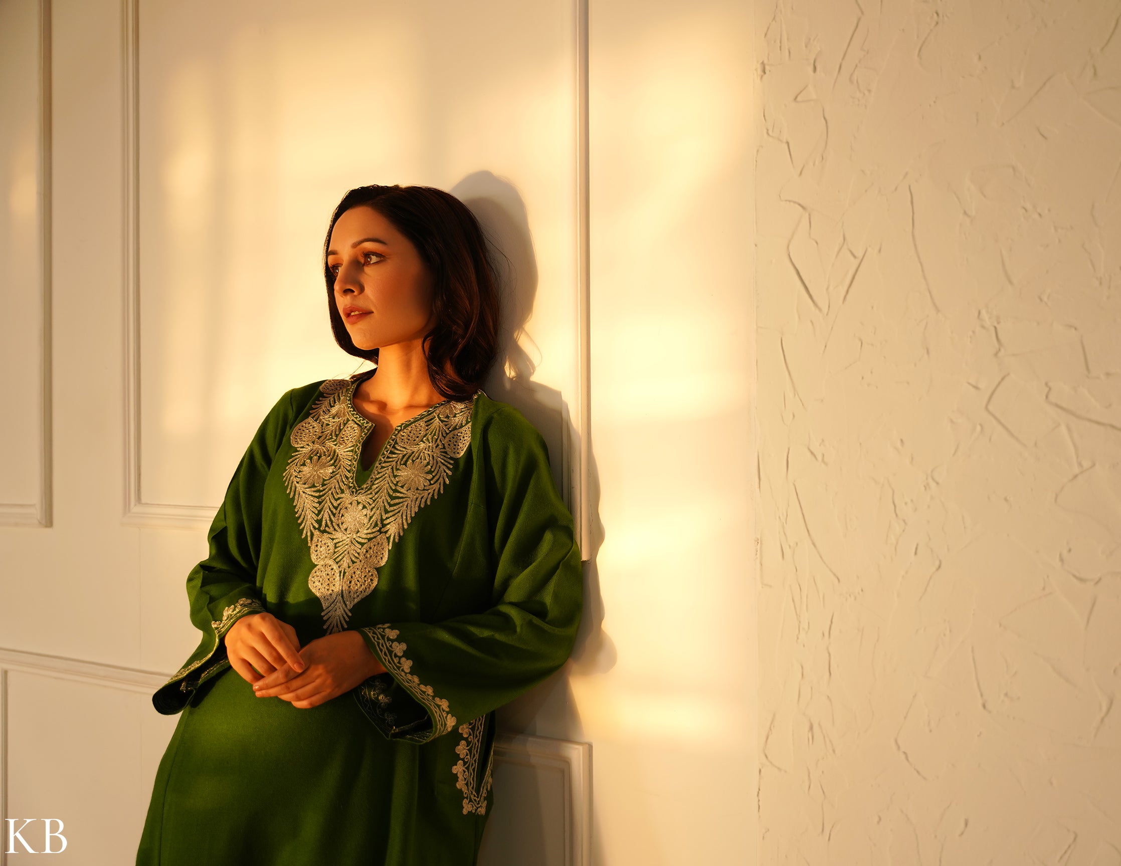 Rang-e-Khizan Forest Green Zari Gold Phiran - Kashmir Box