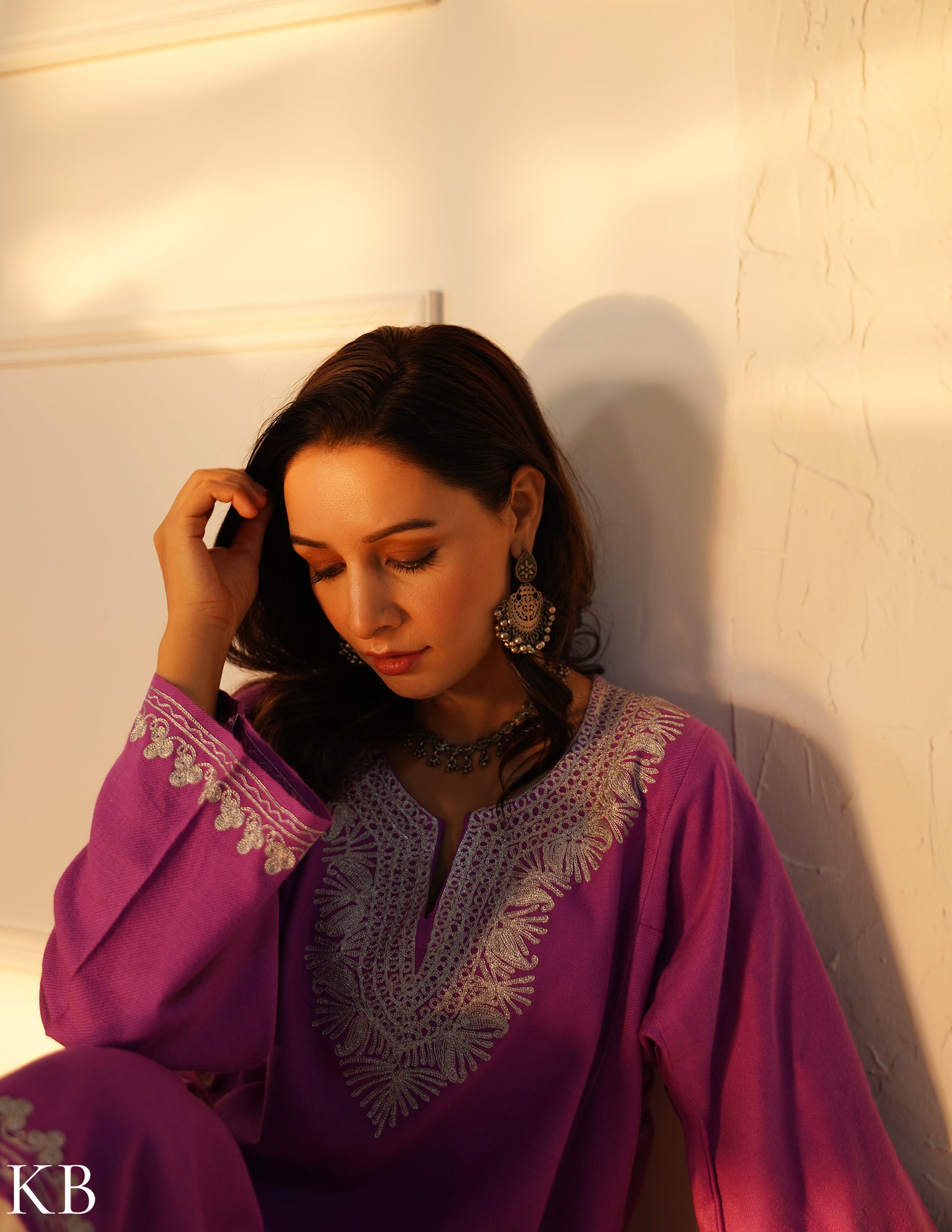 Rang-e-Khizan Orchid Paisley Zari Phiran - Kashmir Box