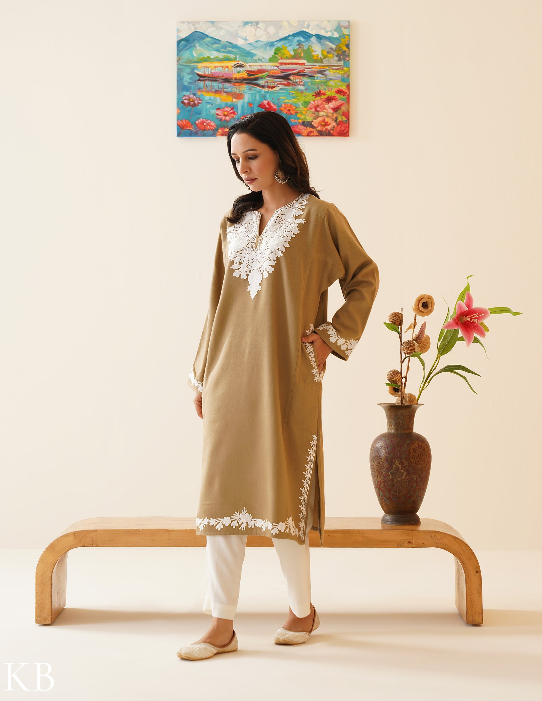 Rang-e-Khizan Classic Beaver Brown Aari Phiran - Kashmir Box