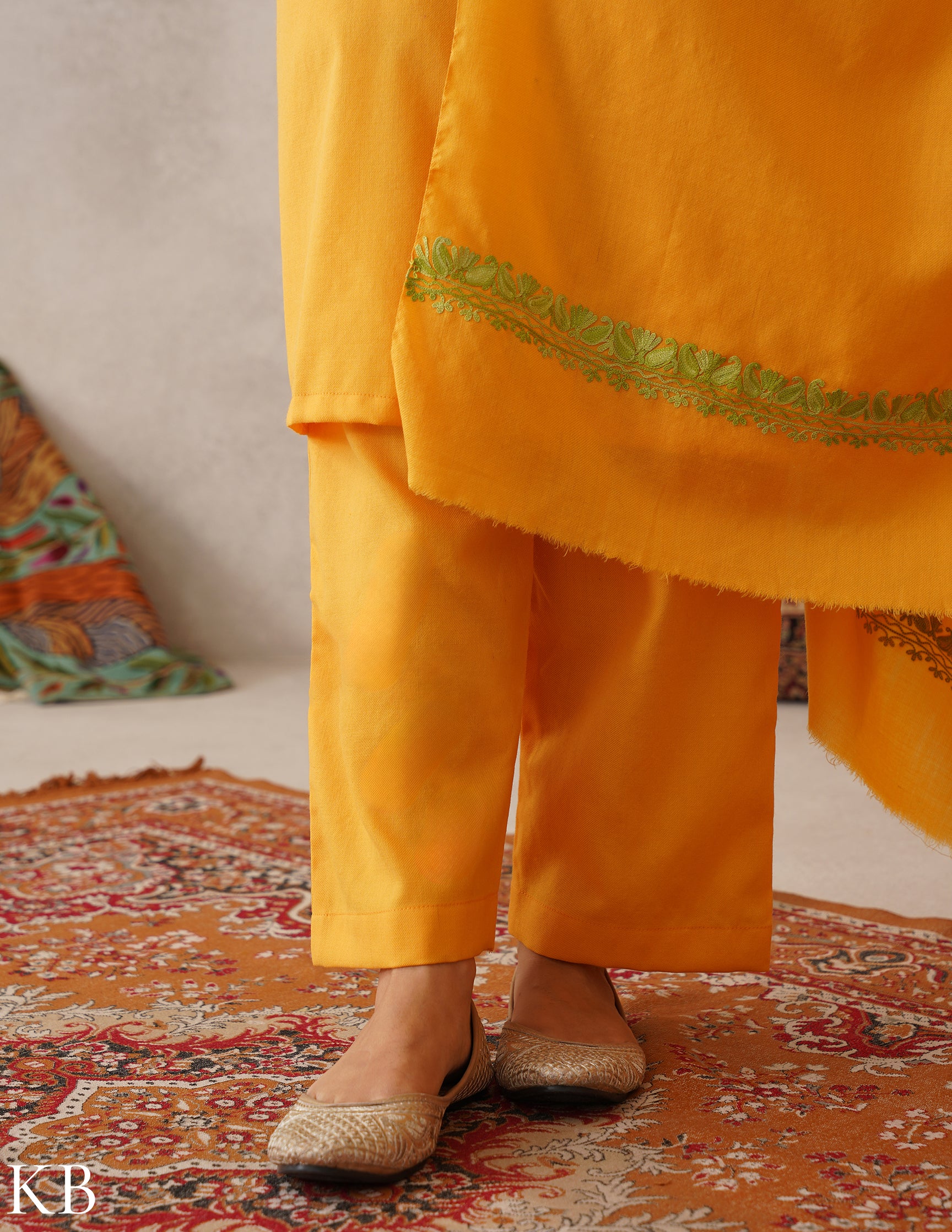 meHER Sun Yellow Kashmiri Aari Woollen Co-ord Set - Kashmir Box