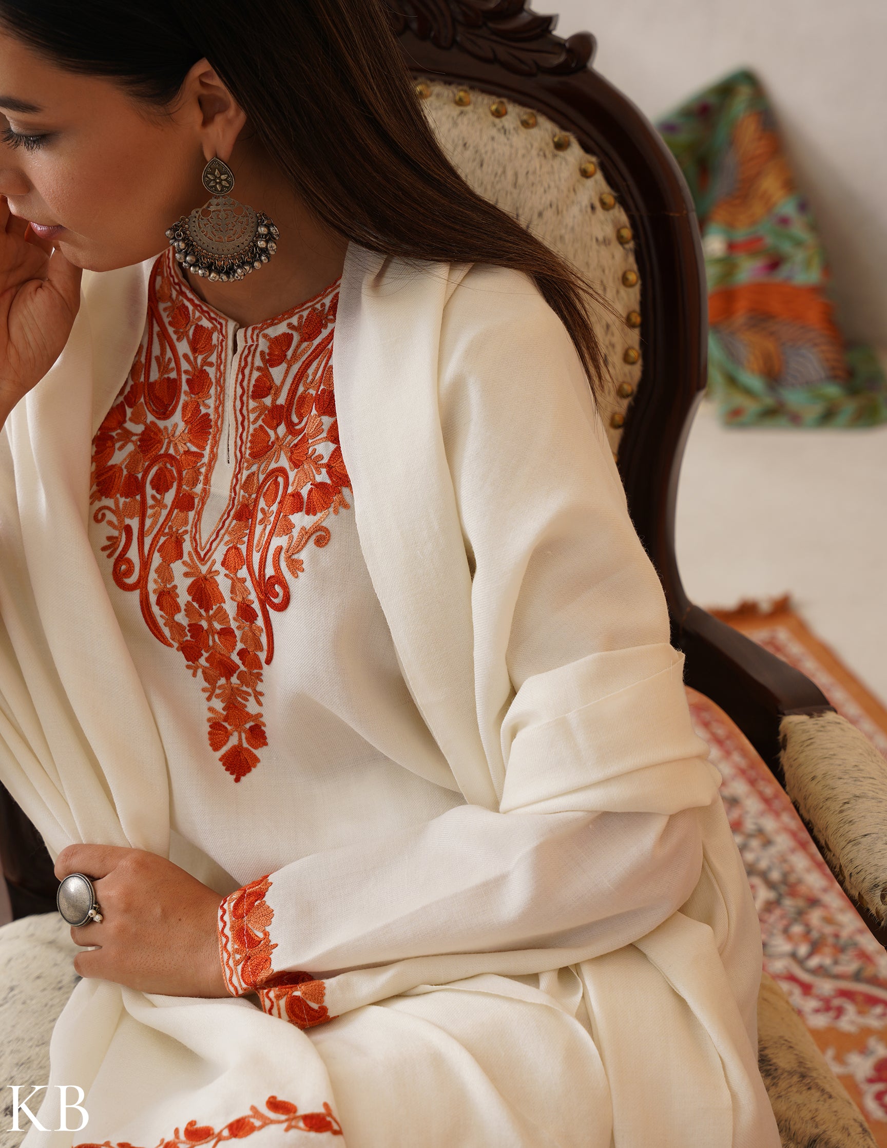 meHER Off-White Kashmiri Aari Woollen Co-ord Set - Kashmir Box