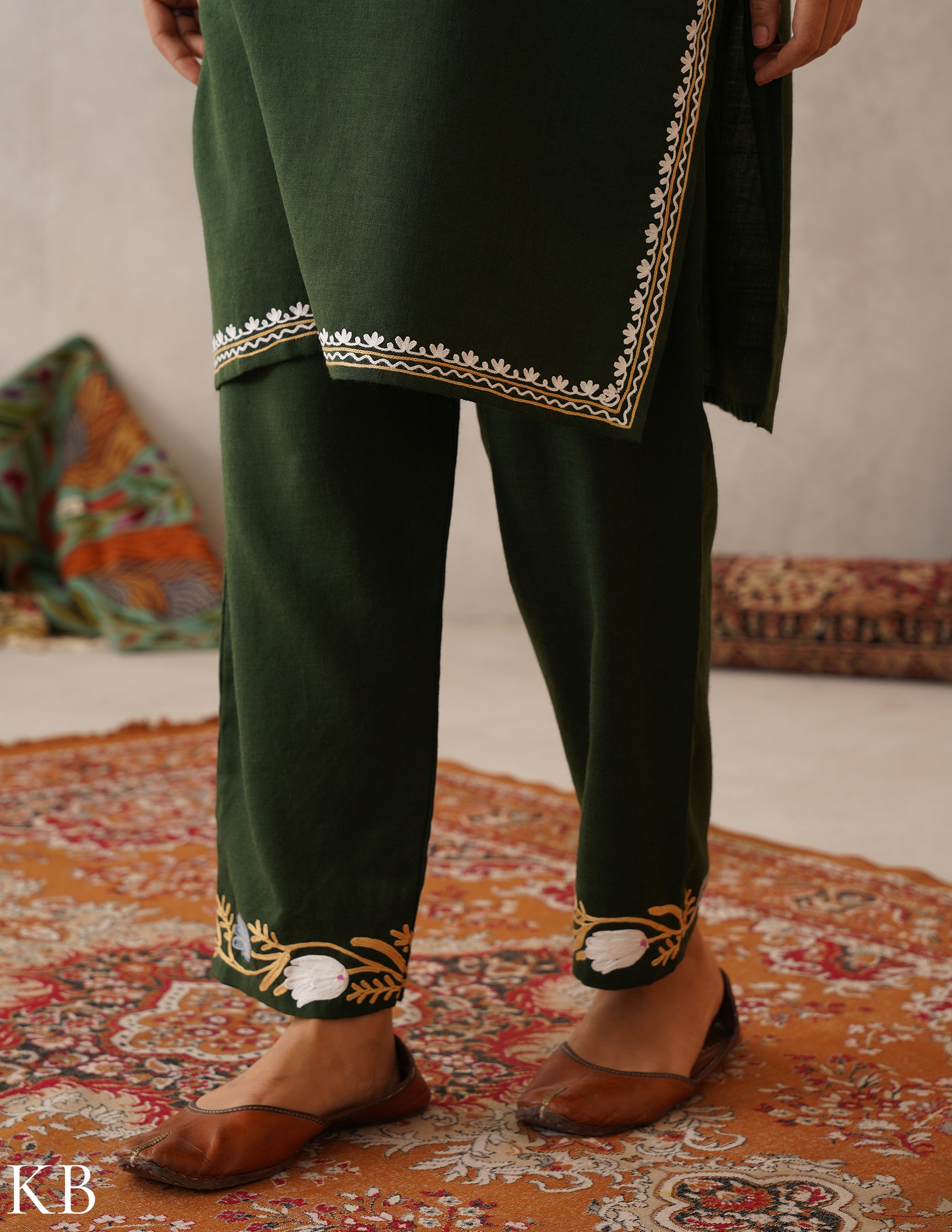 meHER Deep Forest Green Kashmiri Aari Woollen Co-ord Set - Kashmir Box