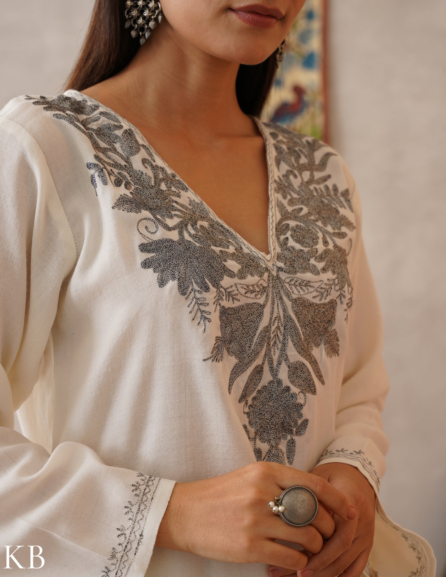 meHER Cream White Kashmiri Silver Zari Woollen Co-ord Set - Kashmir Box