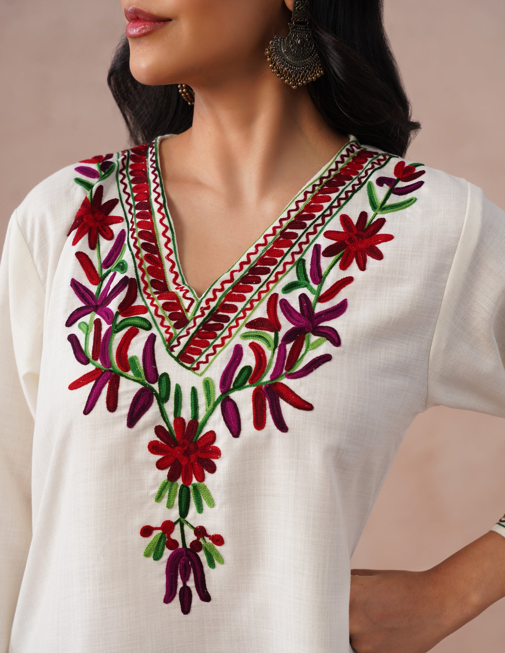 White Cotton Kurti ā Vibrant Multicolor Aari Embroidery | Daily Ethnic Wear - Kashmir Box