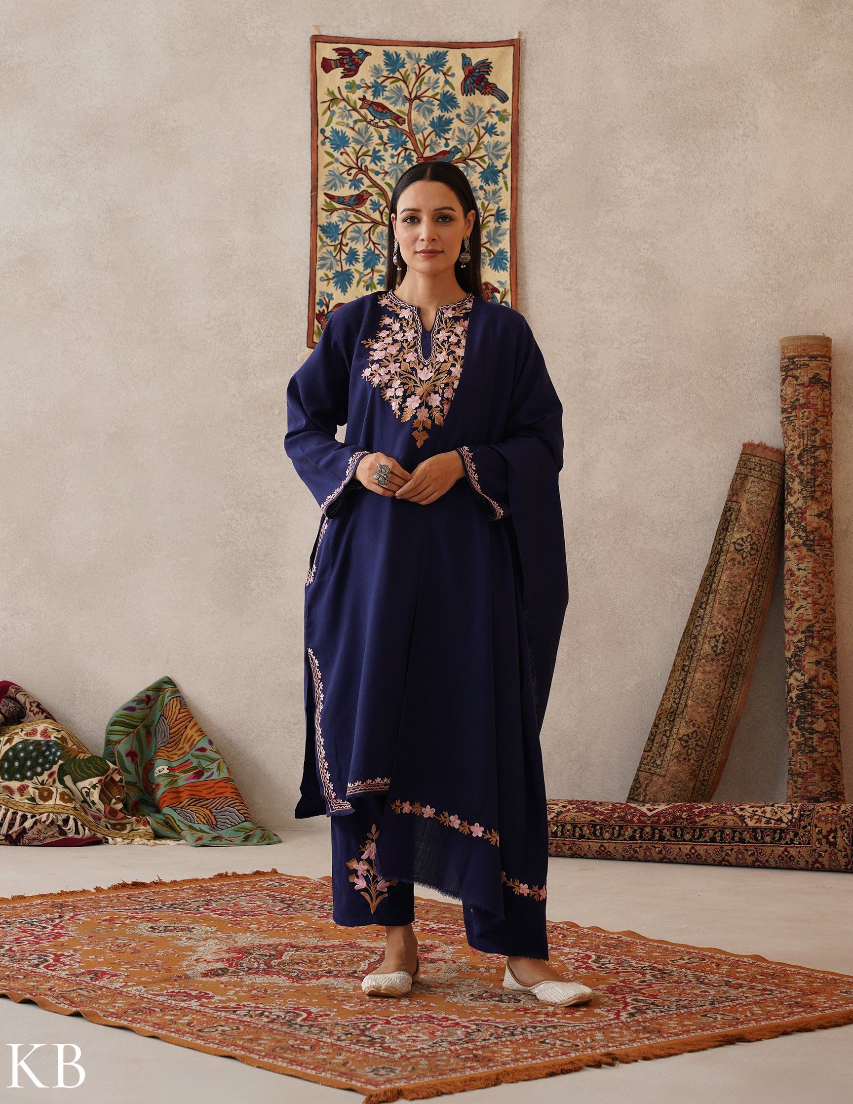 meHER Navy Blue Kashmiri Aari Woollen Co-ord Set - Kashmir Box