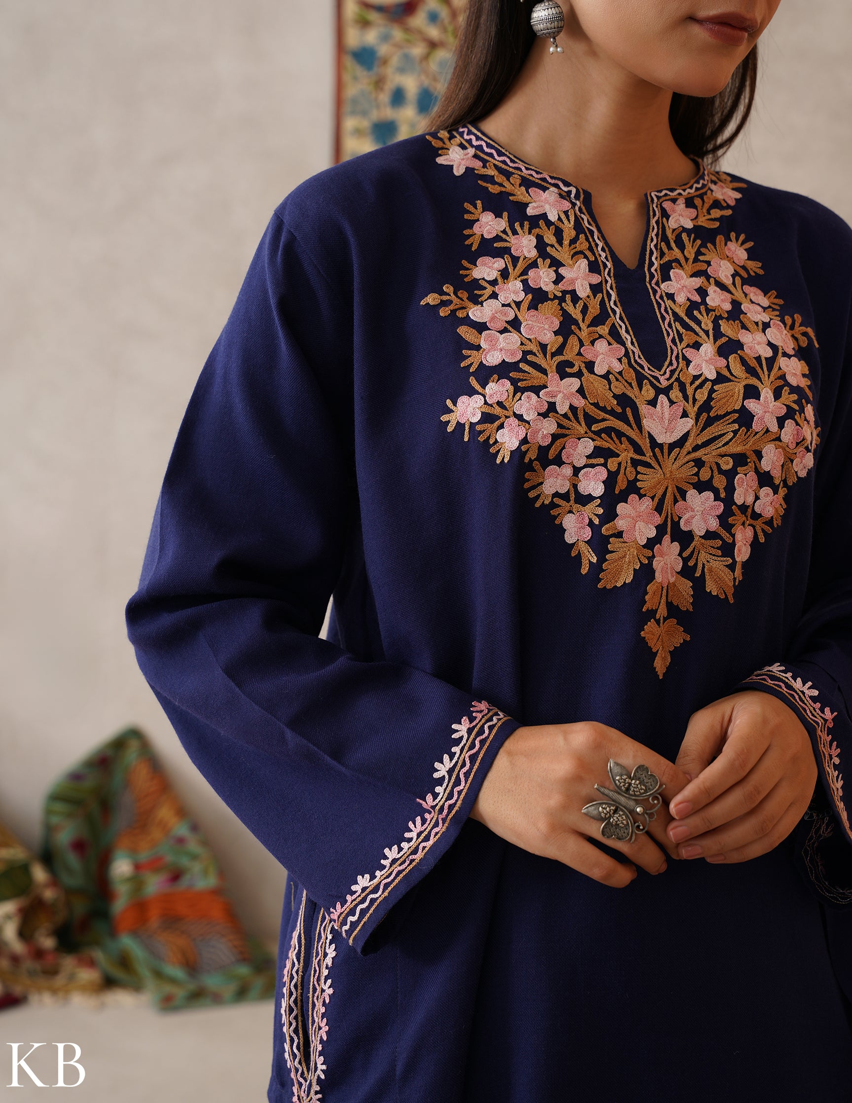 meHER Navy Blue Kashmiri Aari Woollen Co-ord Set - Kashmir Box