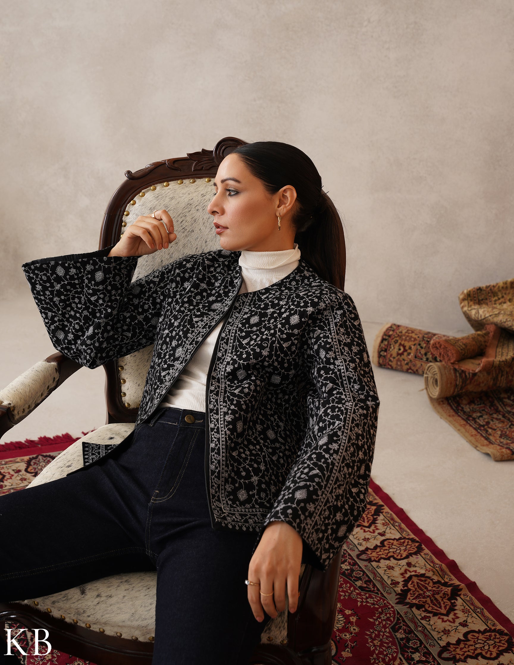 Nayaab Classic Black Kashmiri Sozni Fine Wool Cape Jacket - Kashmir Box