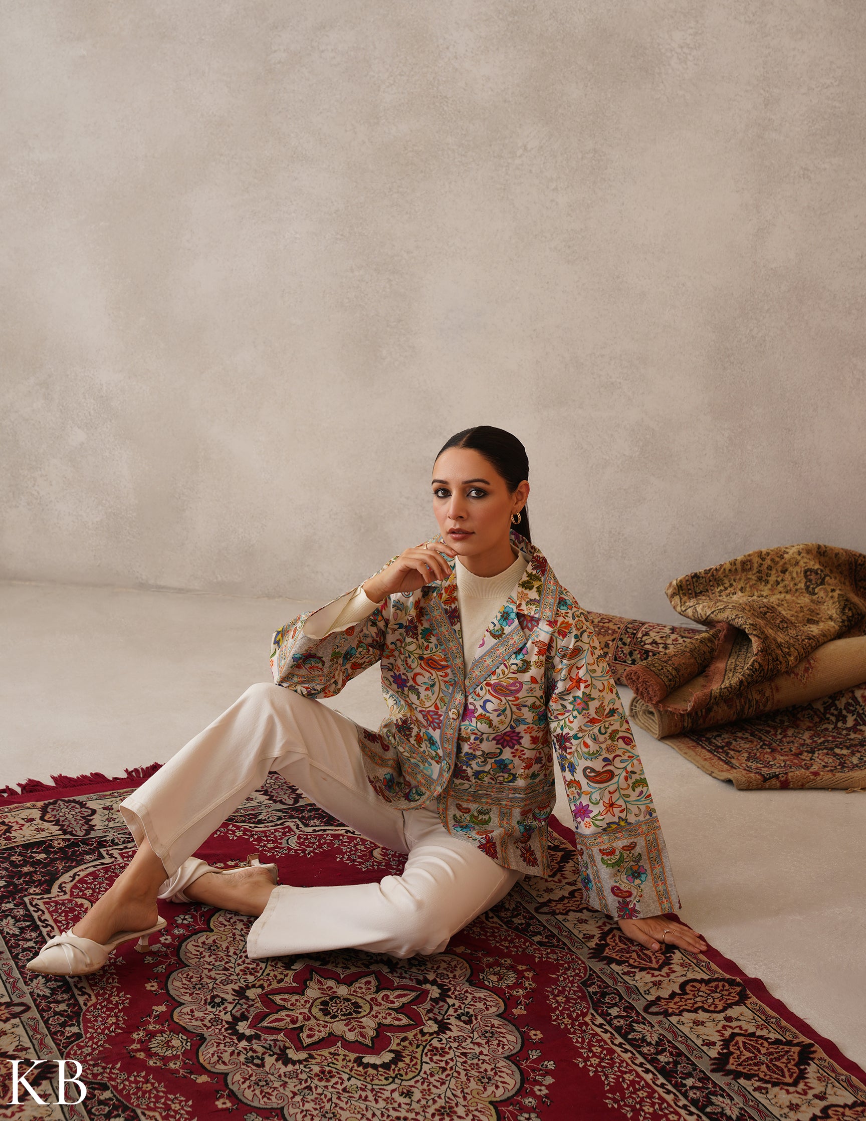 Nayaab Off-White Kalamkari Print Sozni Outlined Fine Wool Blazer - Kashmir Box