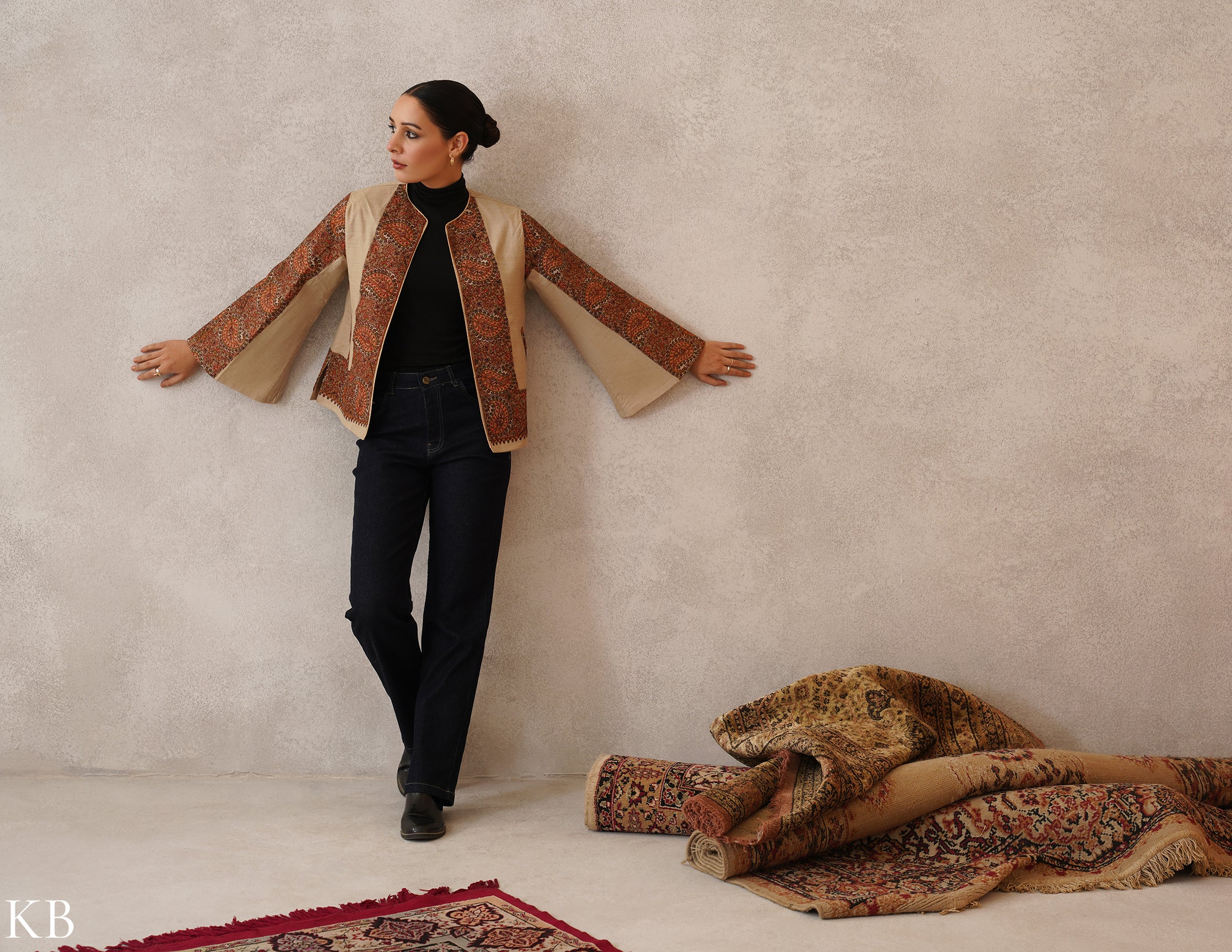 Nayaab Light Fawn Kashmiri Sozni Wool Cape Jacket - Kashmir Box