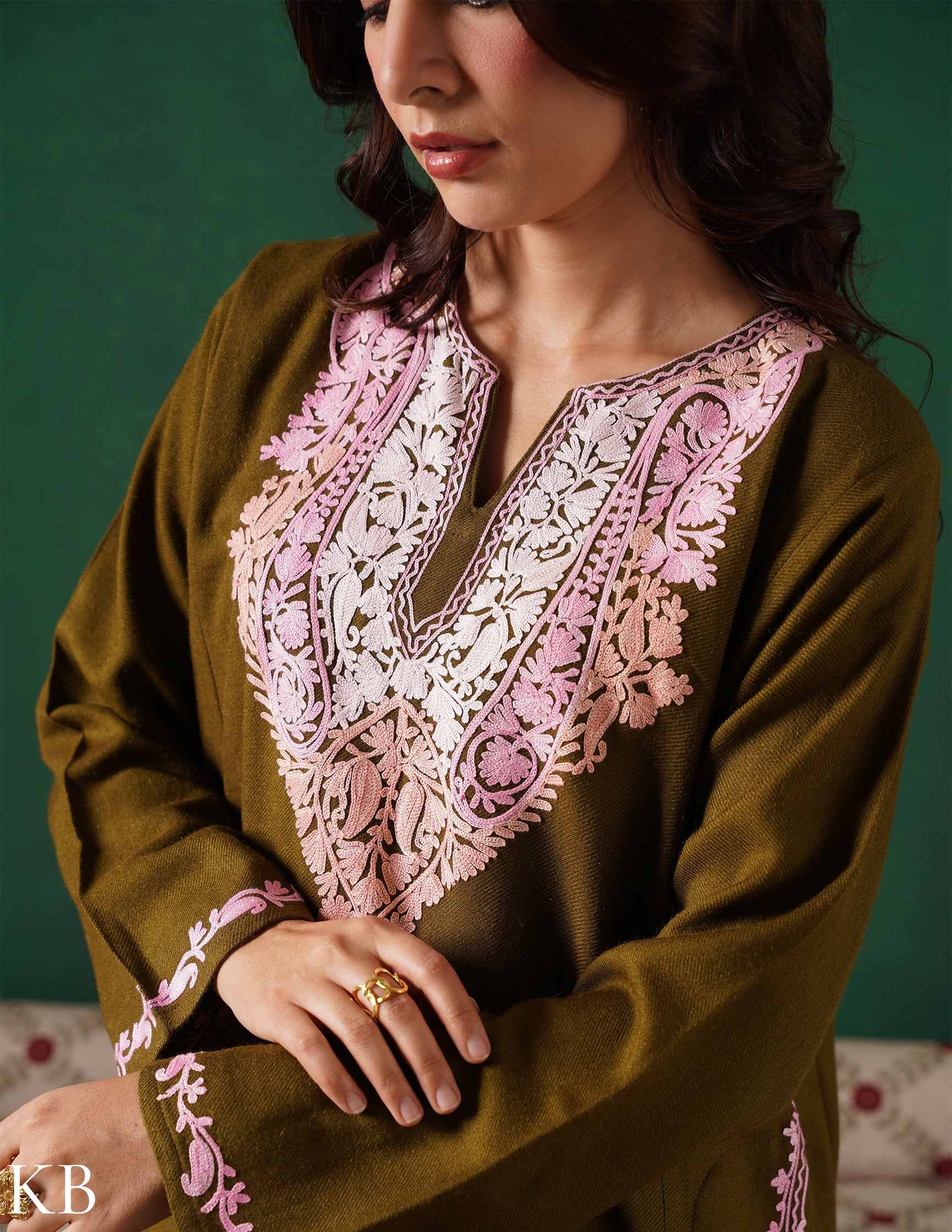 Kashmiri Light Pink Aari Embroidered Woollen Phiran – Olive Green | Timeless Winter Wear - Kashmir Box