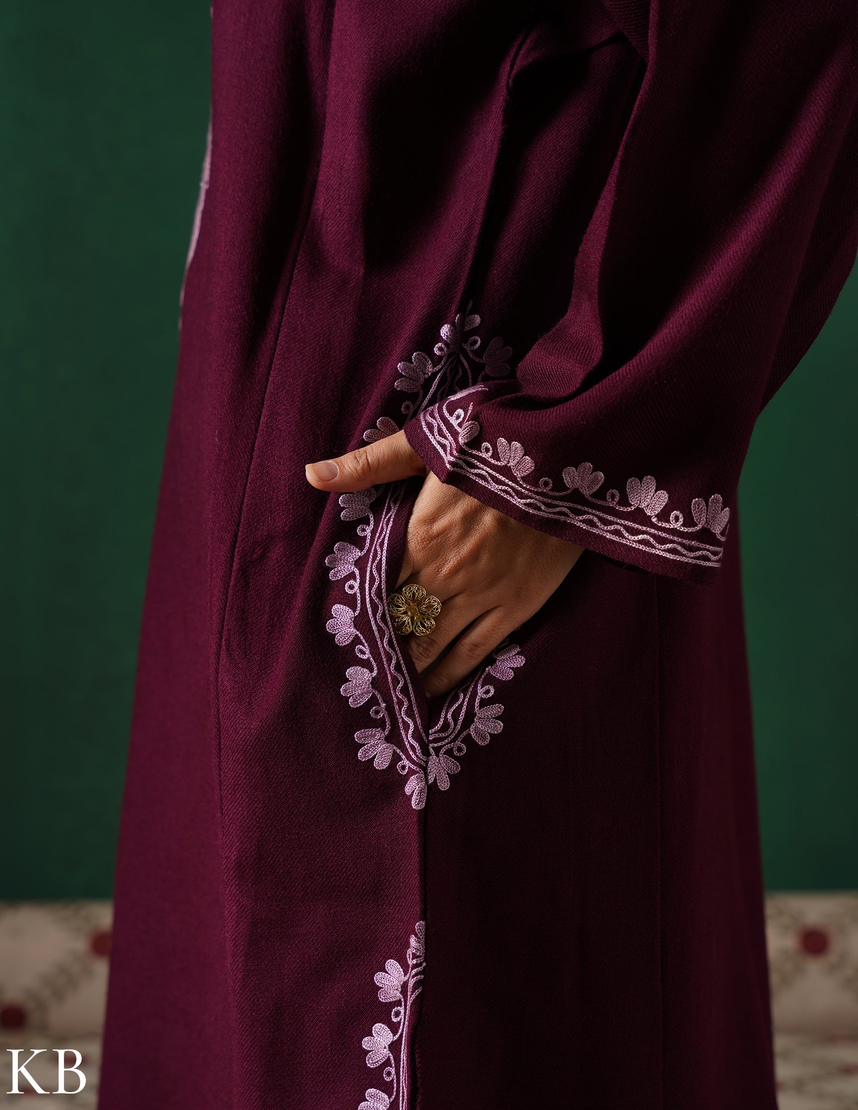 Kashmiri Light Purple Aari Embroidered Woollen Phiran – Wine | Timeless Winter Wear - Kashmir Box