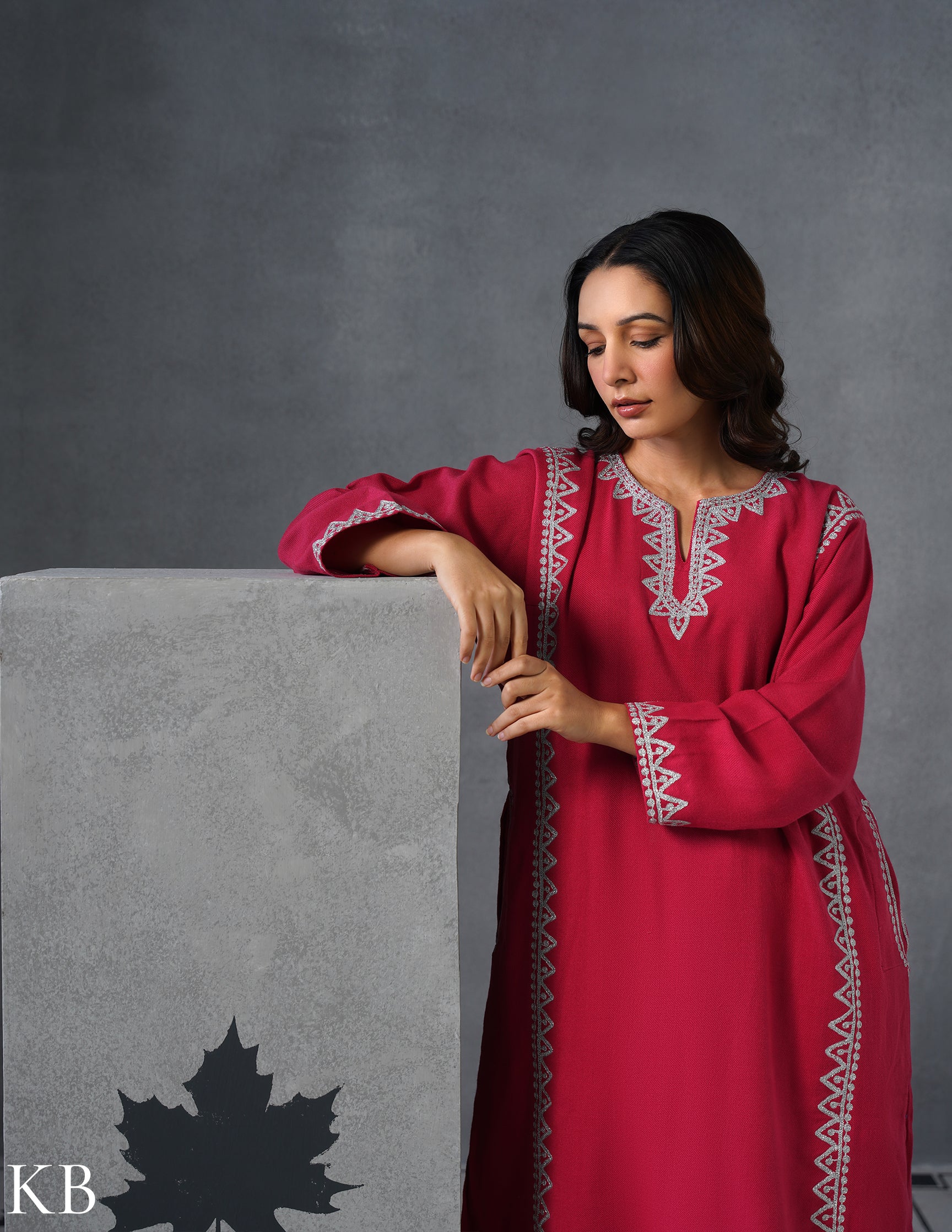 Kashmiri Silver Zari Embroidered Woollen Phiran – Pink | Timeless Winter Wear - Kashmir Box