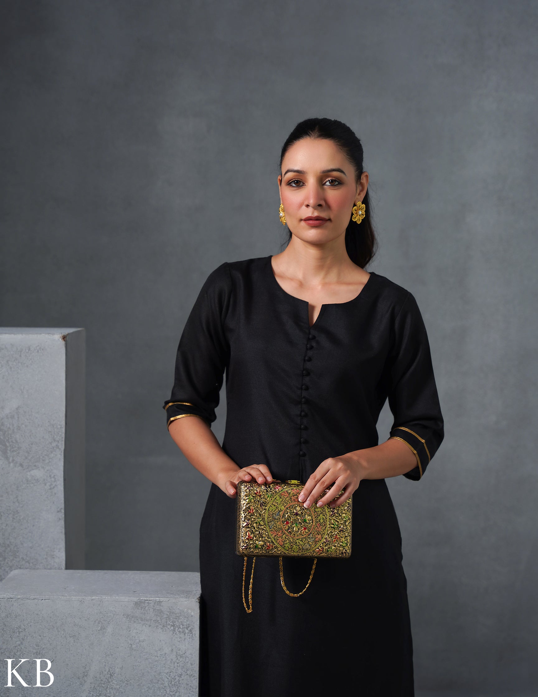 Kashmiri Papier Mâché Clutch – Large Black Hand-Painted | Artisan-Made | Handcrafted Heritage - Kashmir Box