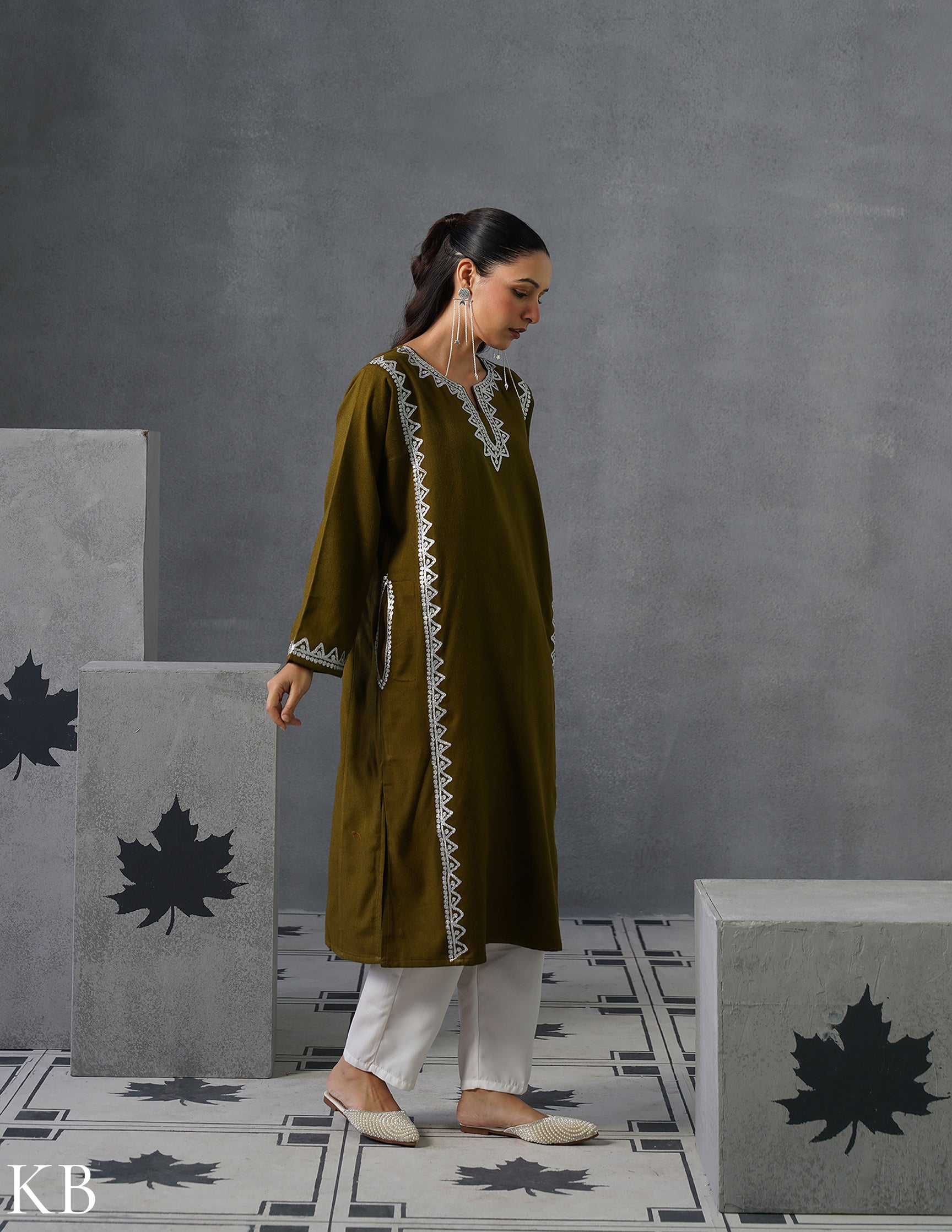 Kashmiri Silver Zari Embroidered Woollen Phiran – Moong Green | Timeless Winter Wear - Kashmir Box