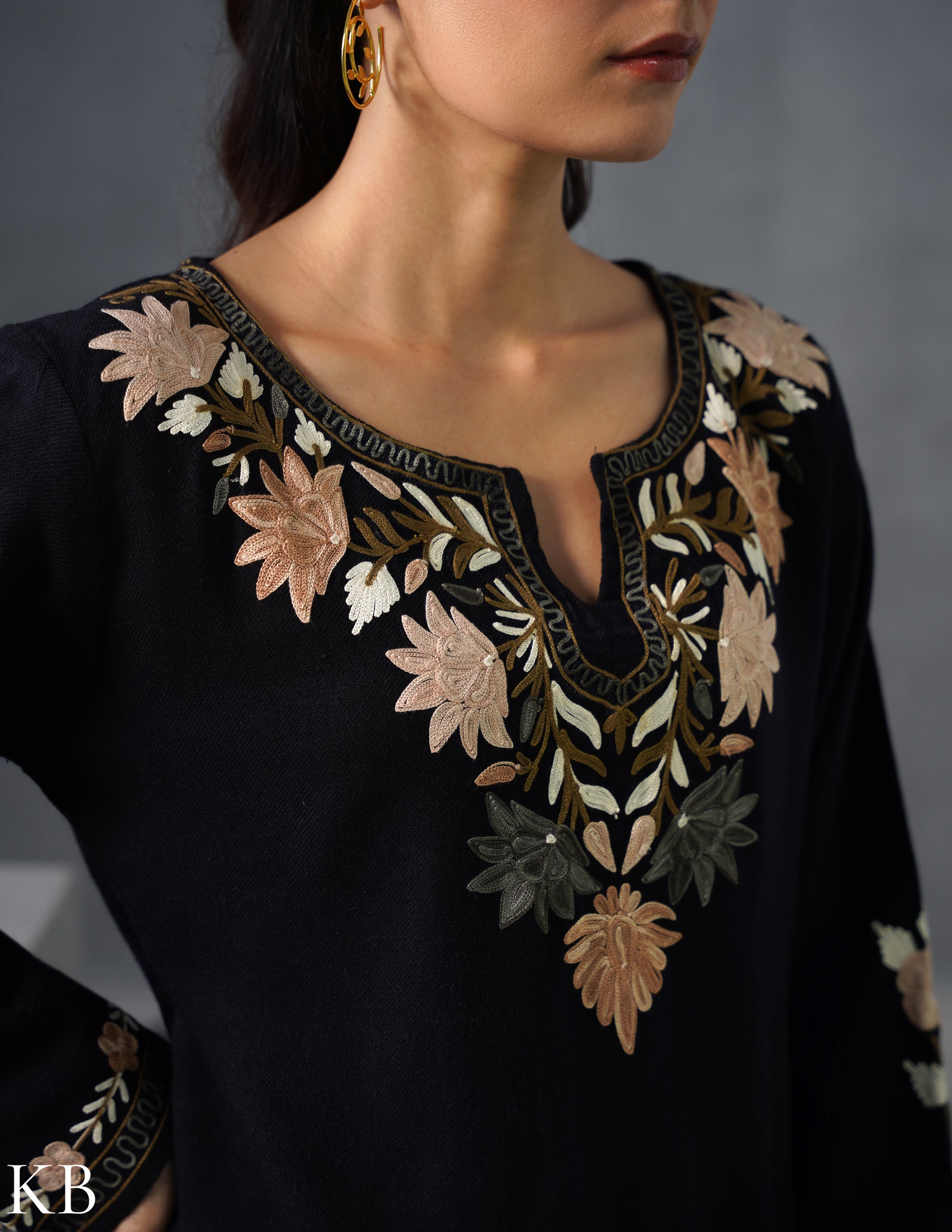 Kashmiri Aari Embroidered Woollen Coordset – Black - Kashmir Box