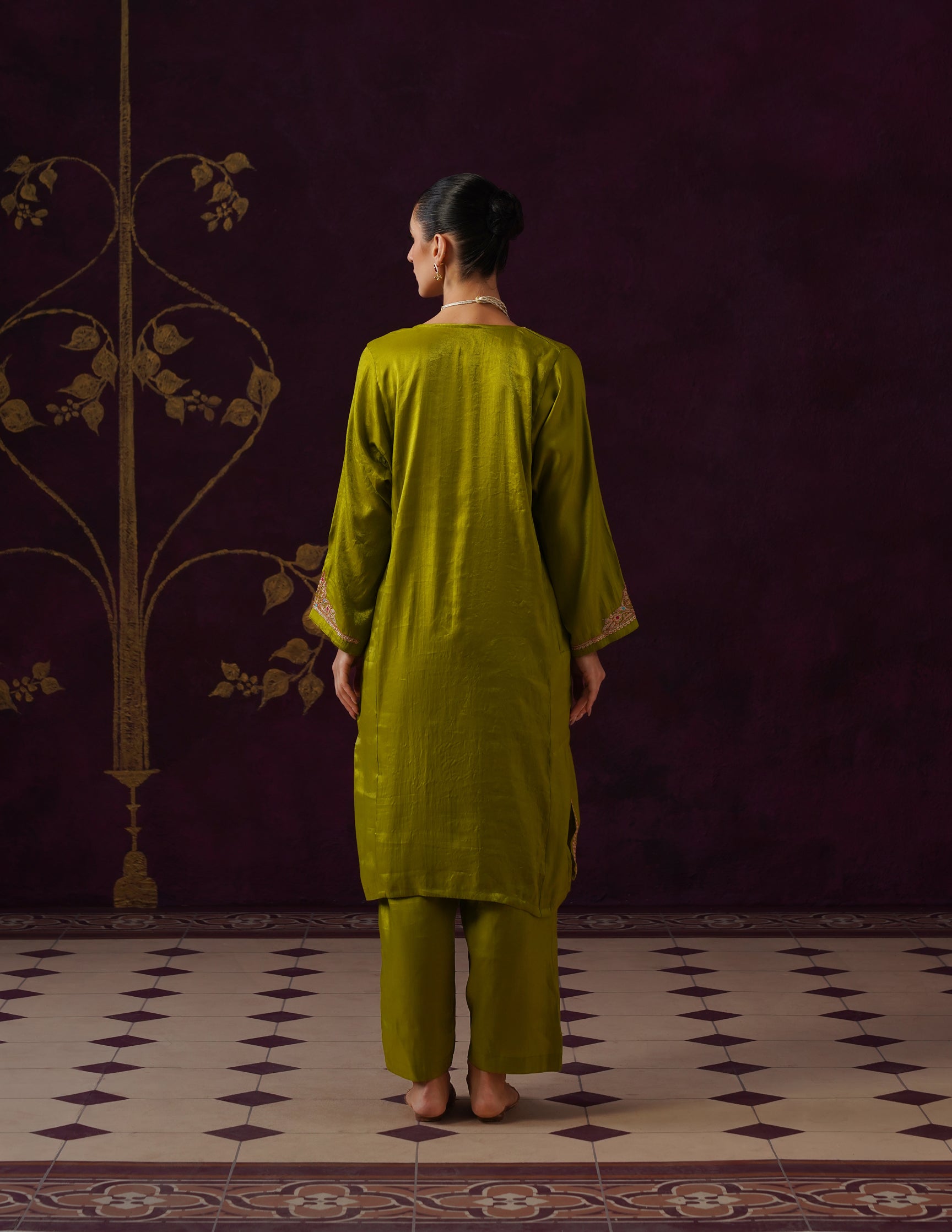 Kashmiri Tilla & Thread Embroidered Silk Phiran Set β Mustard Green