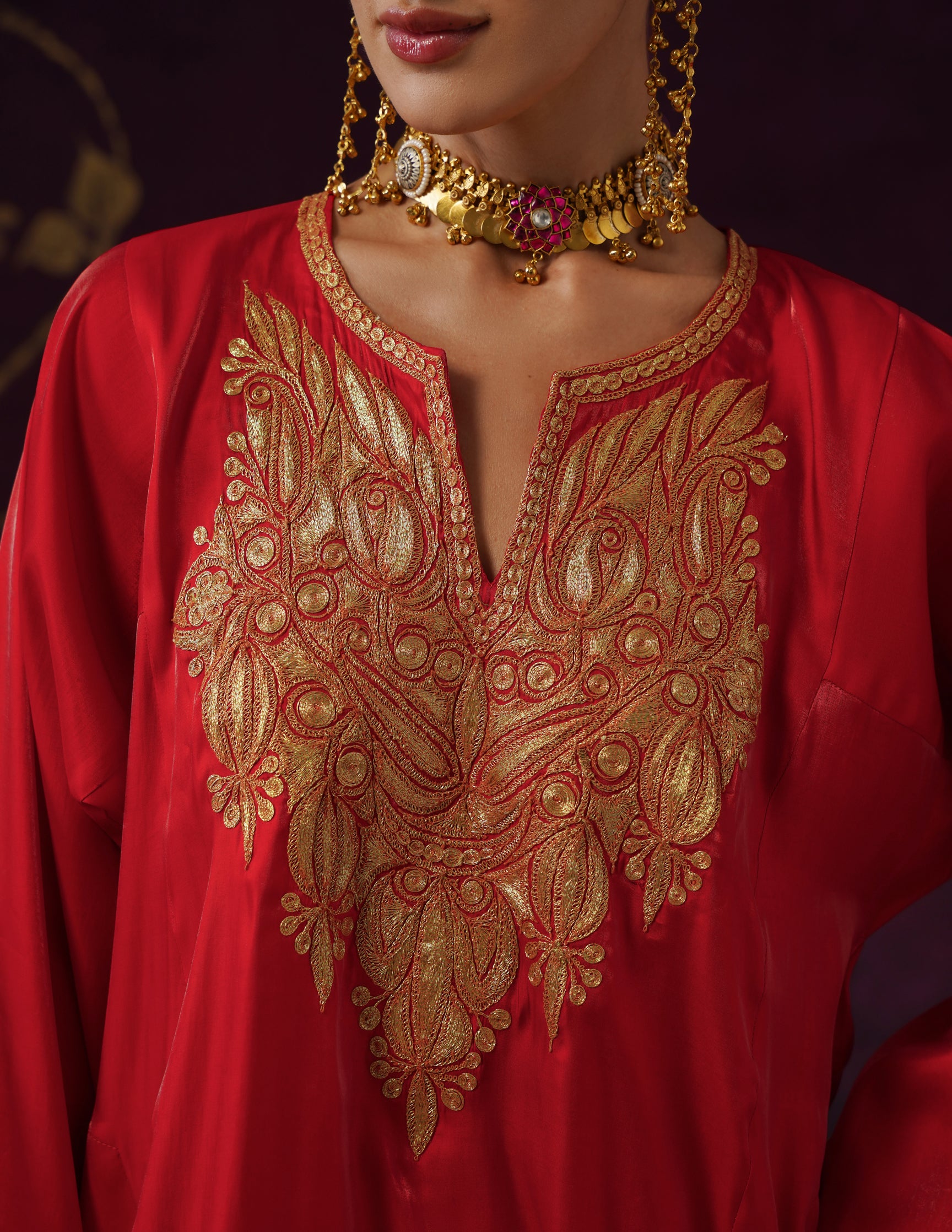 Kashmiri Tilla Embroidered Silk Phiran Set – Red