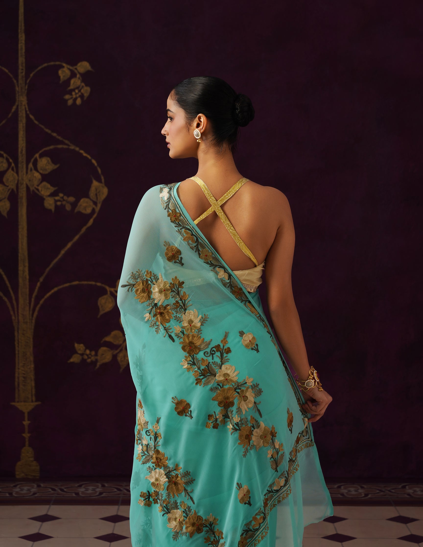 Kashmiri Aari Embroidered Georgette Saree – Turquoise