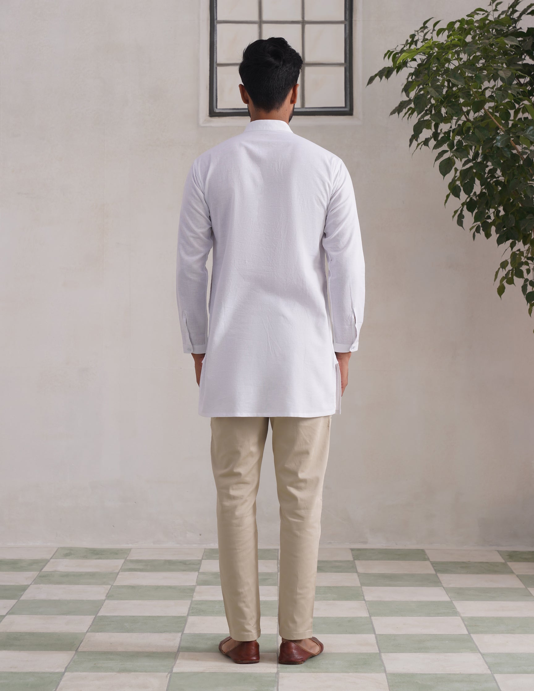 Kashmiri Sozni Paisley Embroidered Linen Cotton Short Kurta – White | Handcrafted Heritage - Kashmir Box