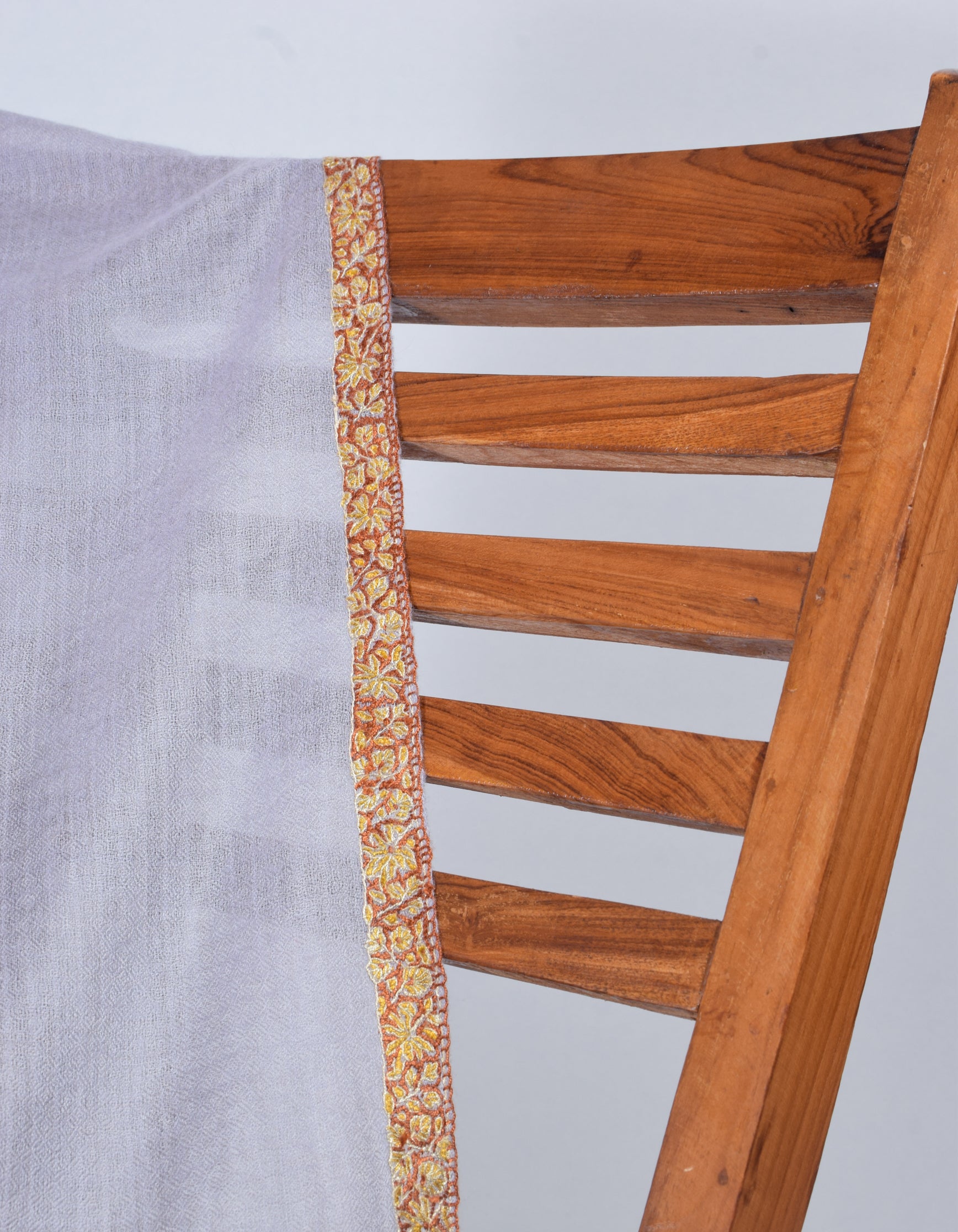 Cool Grey Handwoven Sozni Border Embroidered Cashmere Pashmina Shawl - Kashmir Box