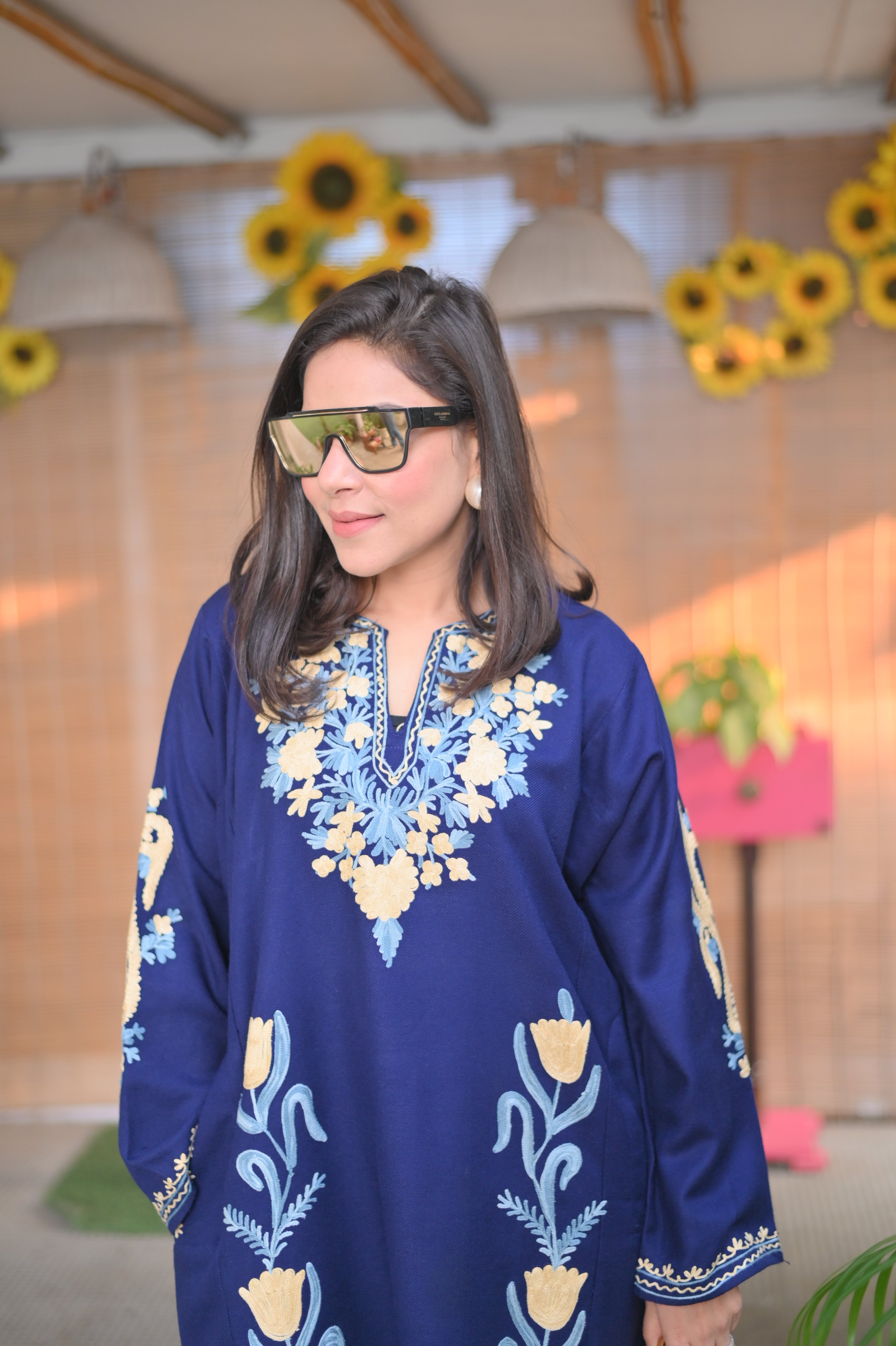 Rang-e-Khizan Aari Graced Night Blue Phiran - Kashmir Box