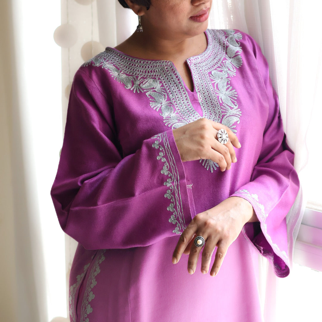 Rang-e-Khizan Orchid Paisley Zari Phiran - Kashmir Box