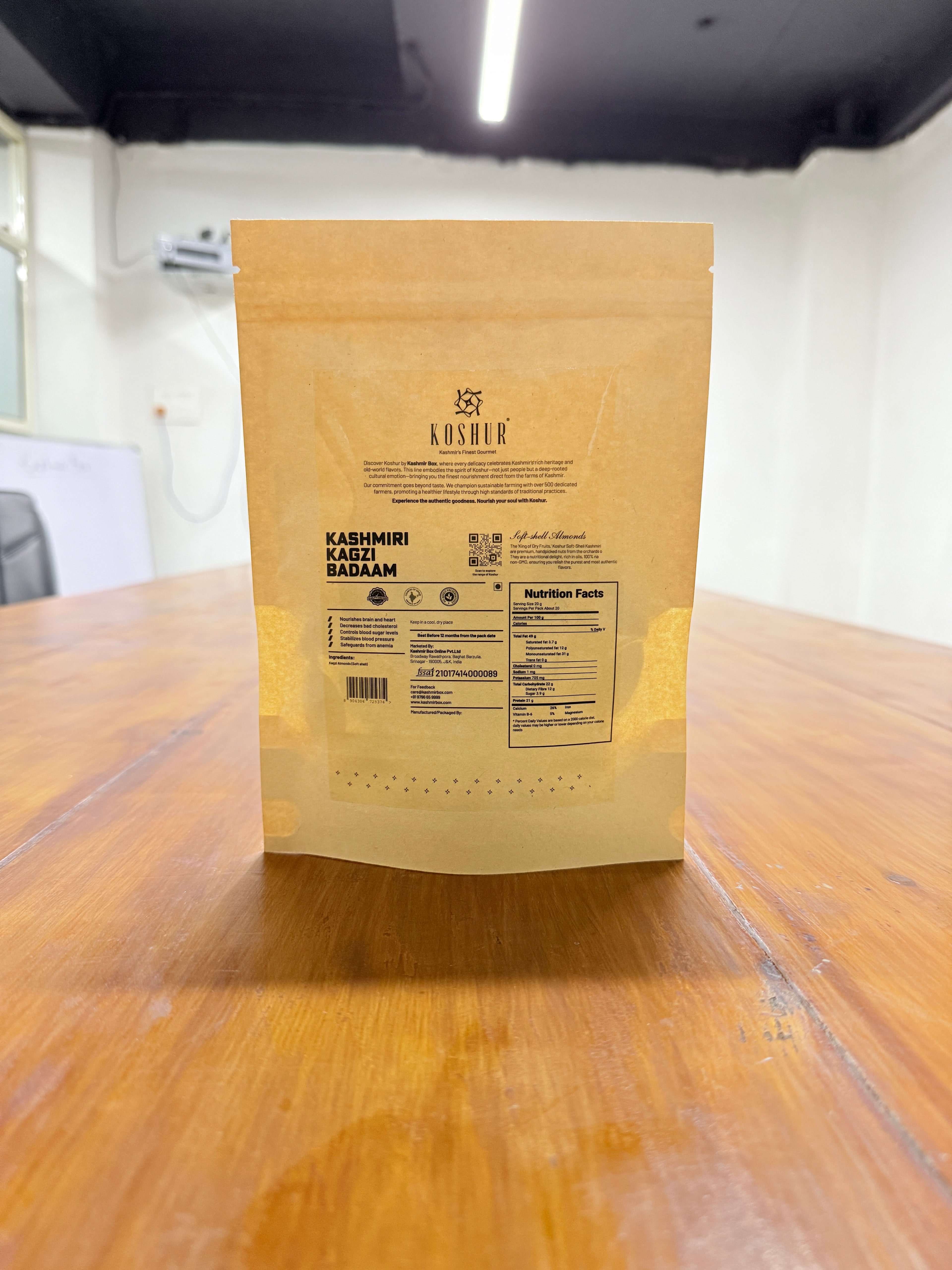 Koshur Kagzi Almonds (With Shell) - Kashmir Box