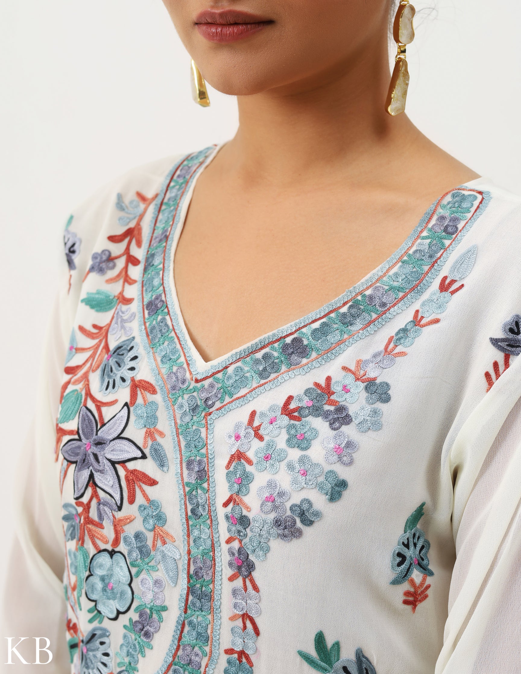 Creamy White Embroidered Three-Piece Georgette Suit - Kashmir Box