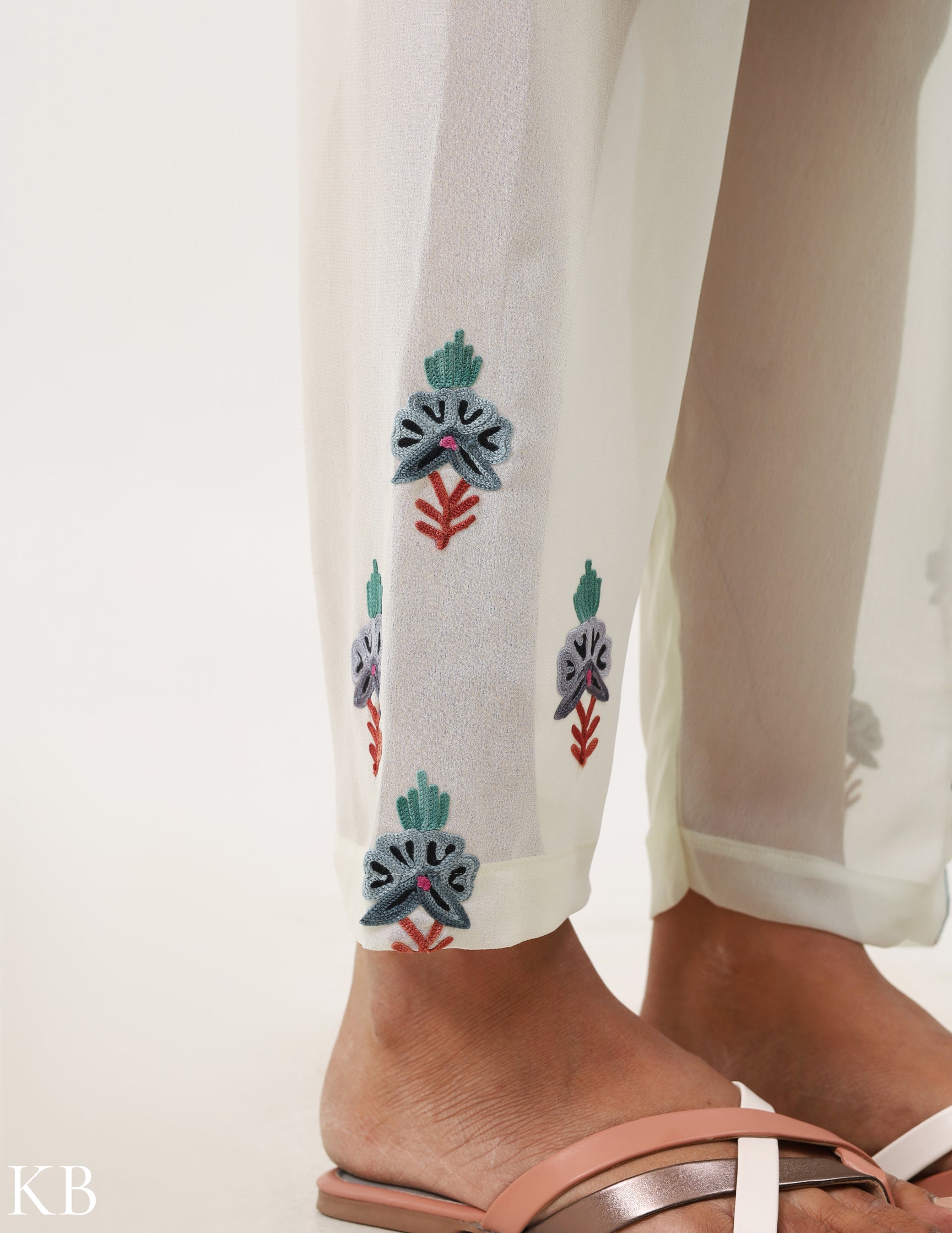 Creamy White Embroidered Three-Piece Georgette Suit - Kashmir Box