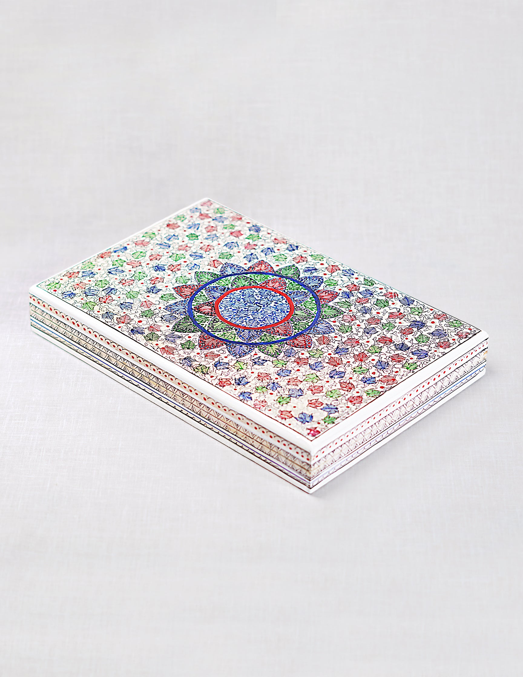 Handmade Kashmir Papier-Mâché Flat Box — Hand-Painted Design | 16.5 cm (L) × 25.5 cm (B) × 3.5 cm (H)